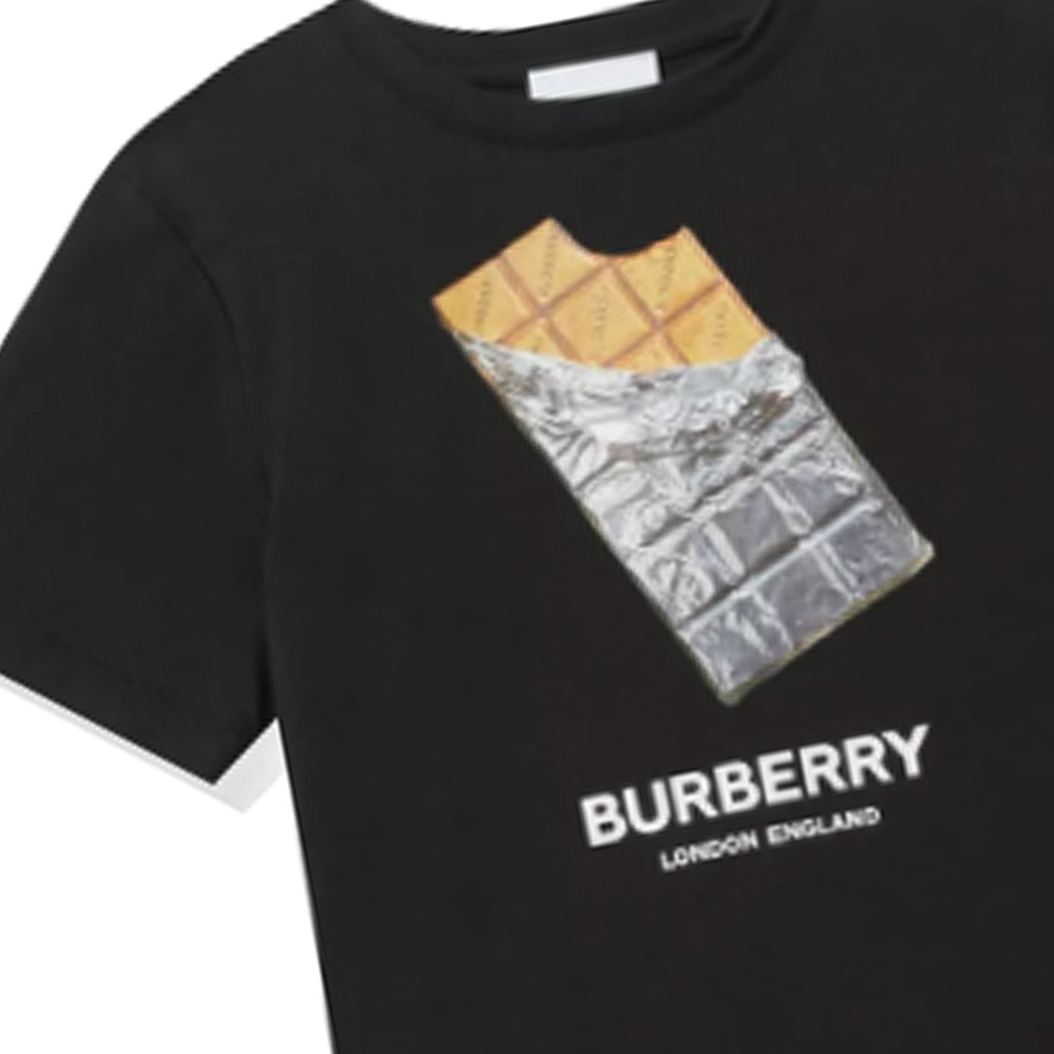 T-SHIRT NERA UNISEX CON STAMPA - annameglio.com abbigliamento moda