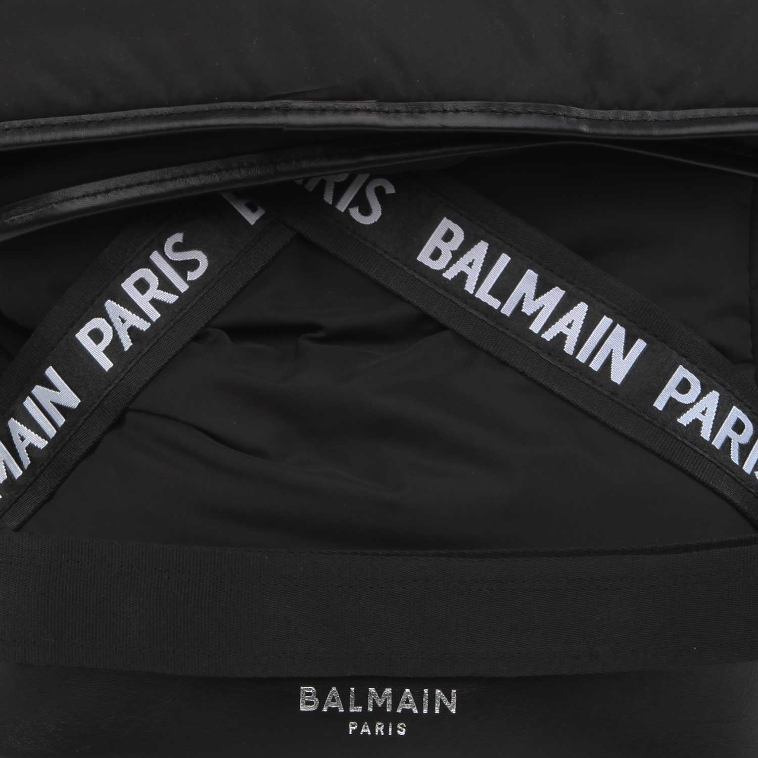 ZAINO NERO CON LOGHI BAMBINA E TEENAGER - annameglio.com abbigliamento moda