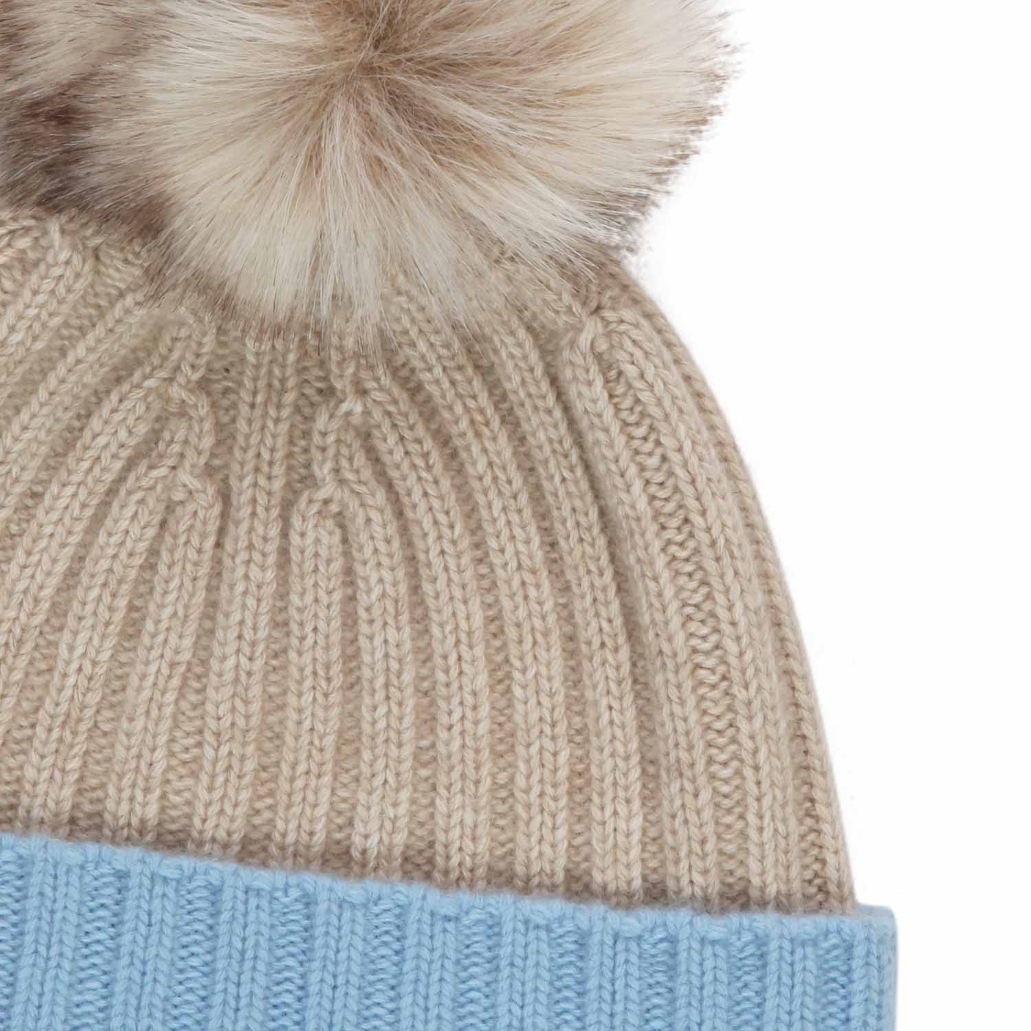 CAPPELLO PON-PON BEIGE E CELESTE BAMBINA E TEEN - annameglio.com abbigliamento moda