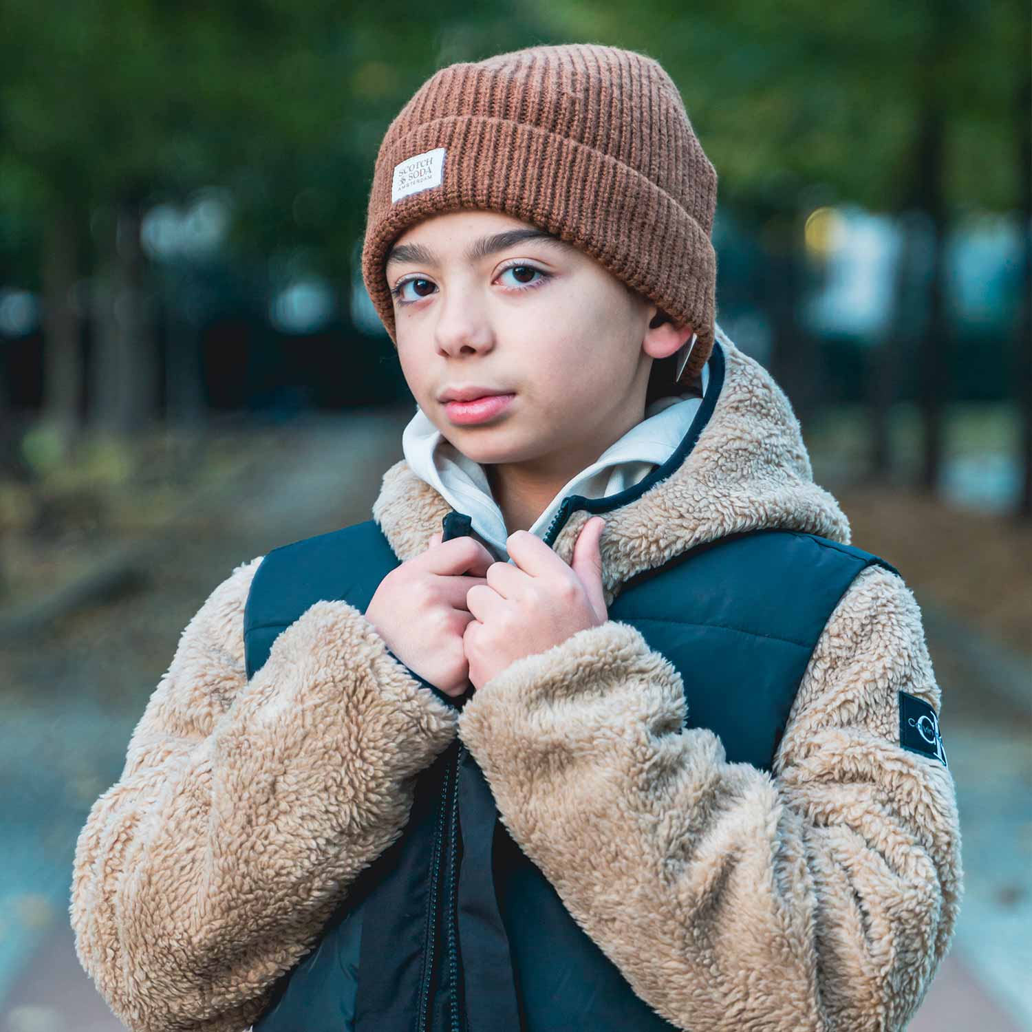 CAPPELLO UNISEX MARRONE CON PATCH LOGO - annameglio.com abbigliamento moda