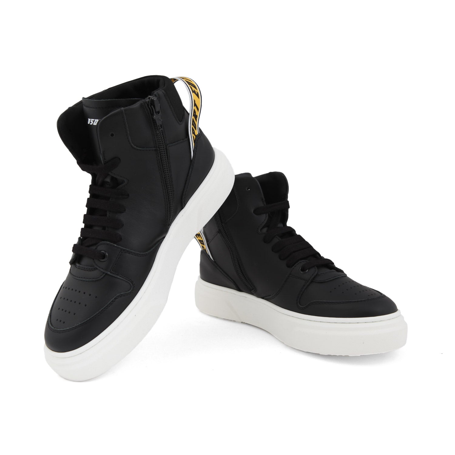 SNEAKER HIGH-TOP UNISEX NERA CON SUOLA BIANCA - annameglio.com abbigliamento moda