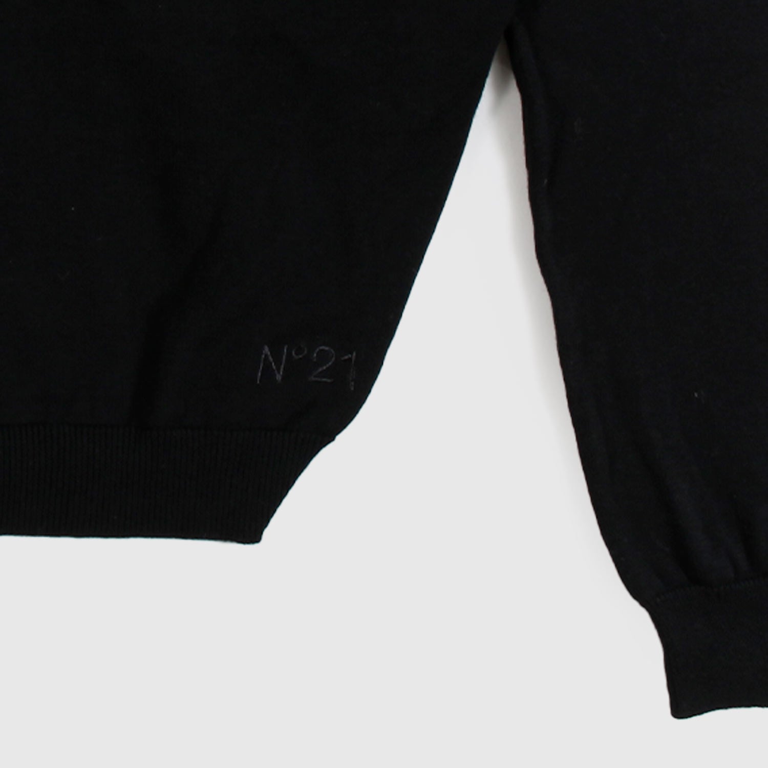 Pullover nero con intreccio ragazza - annameglio.com abbigliamento moda