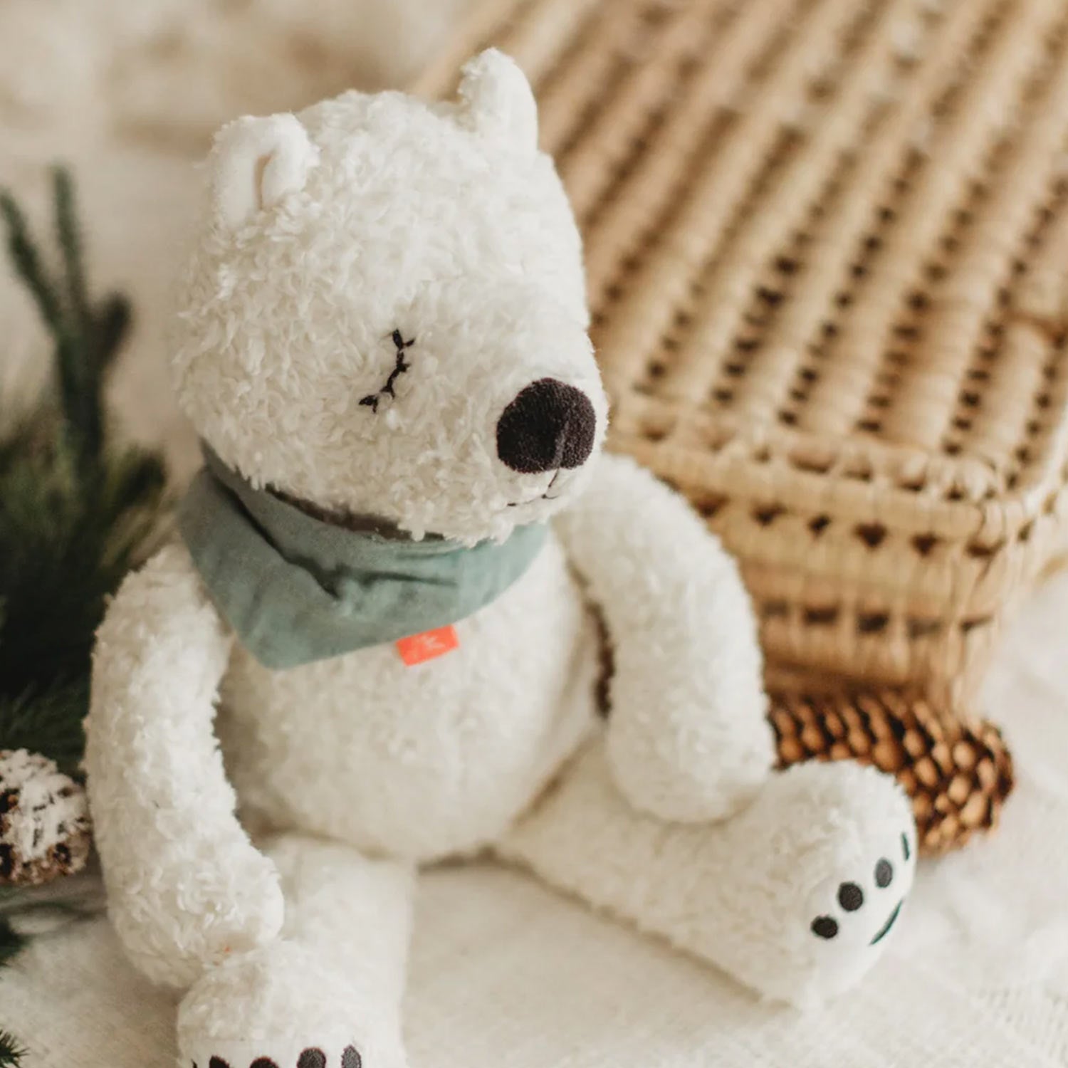 Bambola bambina orso polare grande - annameglio.com abbigliamento moda