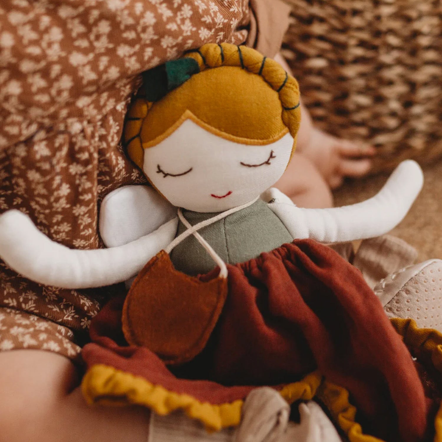 bambola bambina fata della foresta - annameglio.com abbigliamento moda