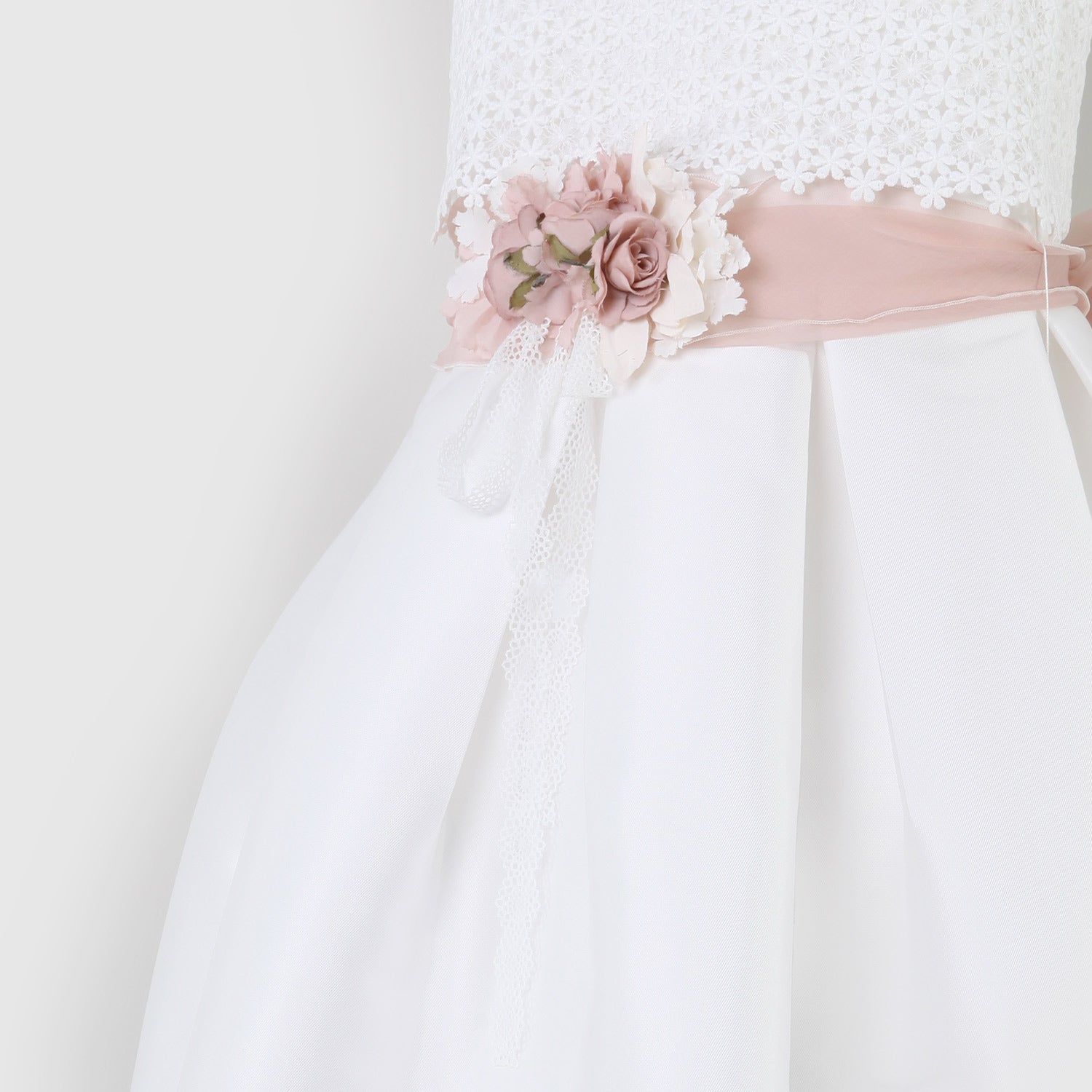 abito bianco con cintura in organza rosa antico - annameglio.com abbigliamento moda