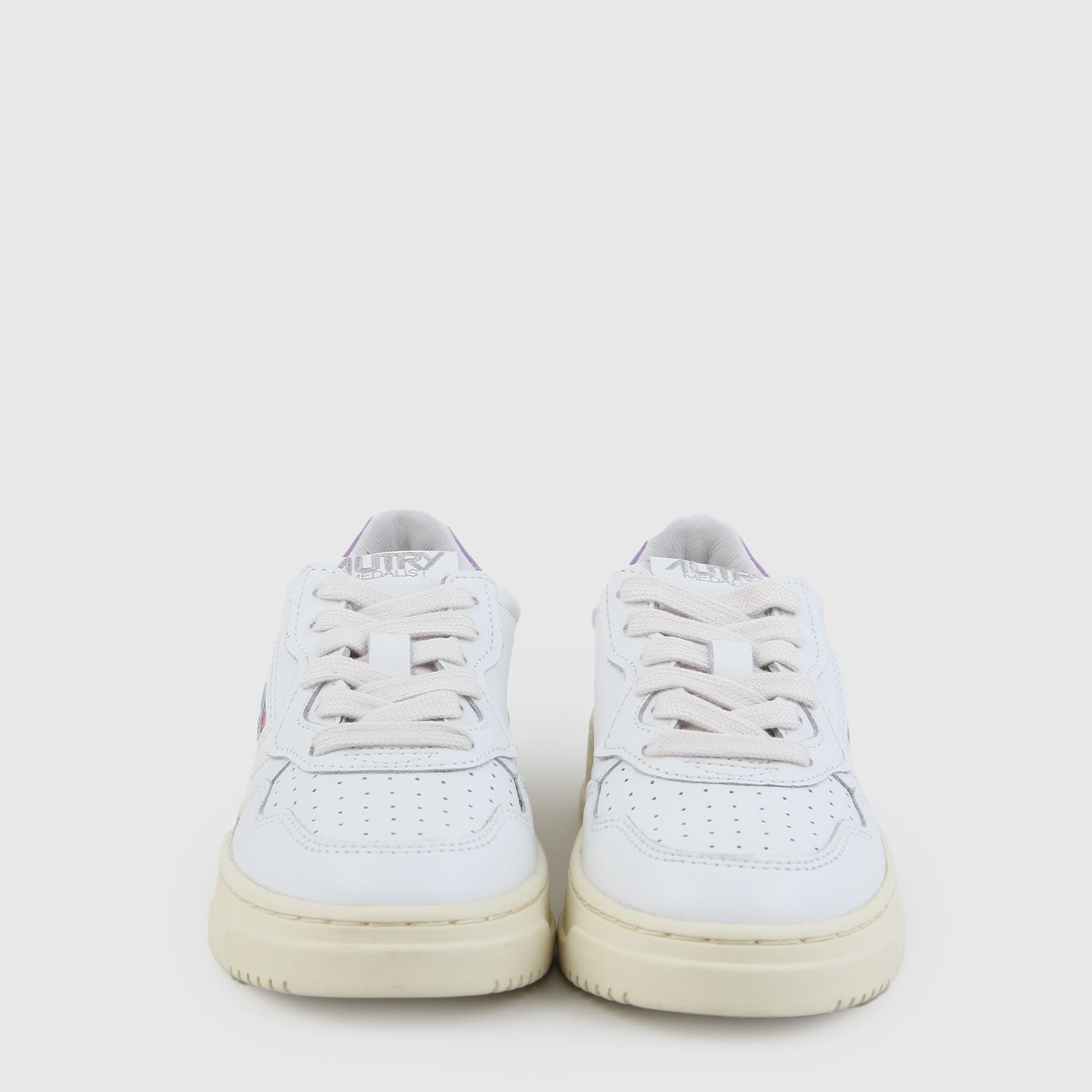 sneaker bianca e glicine - annameglio.com abbigliamento moda