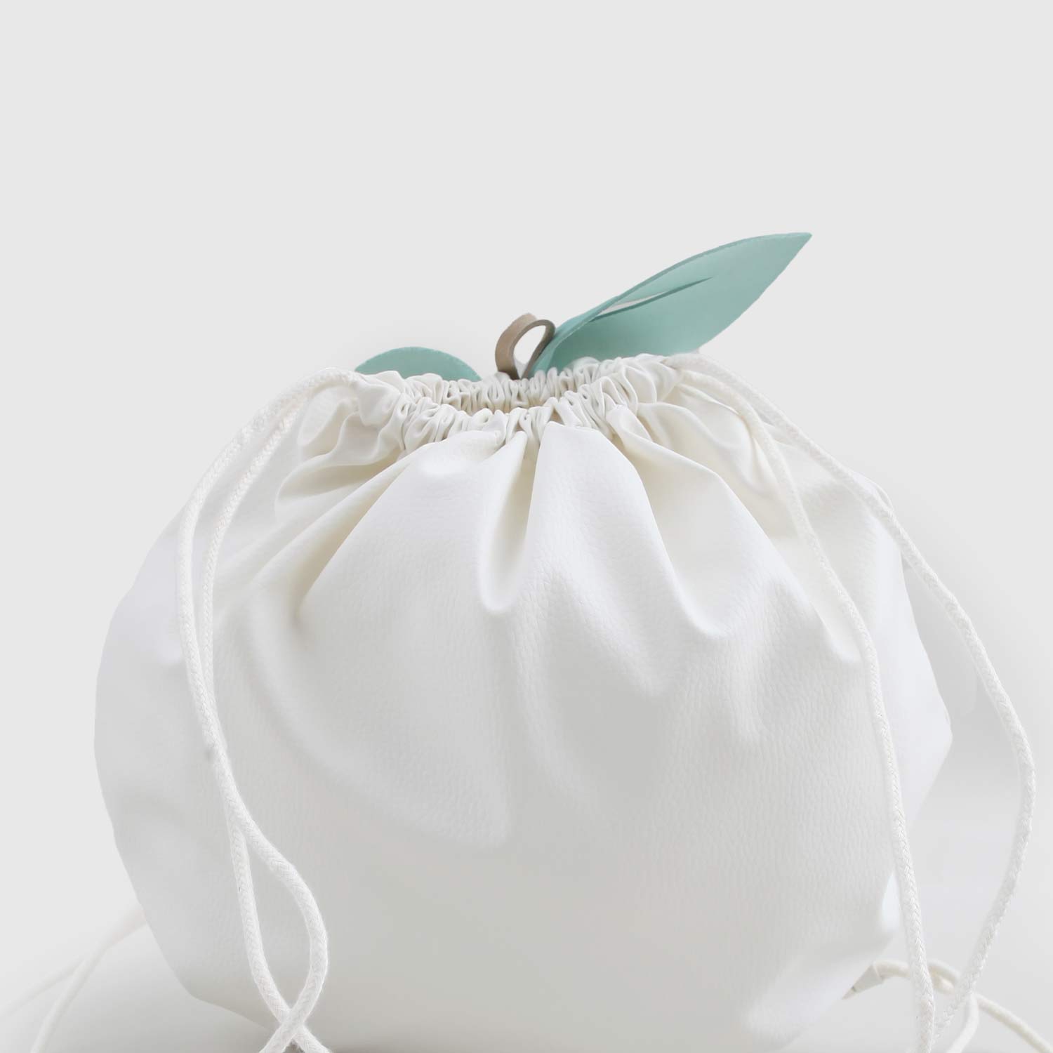 Borsa Zaino bianca in ecopelle - annameglio.com abbigliamento moda