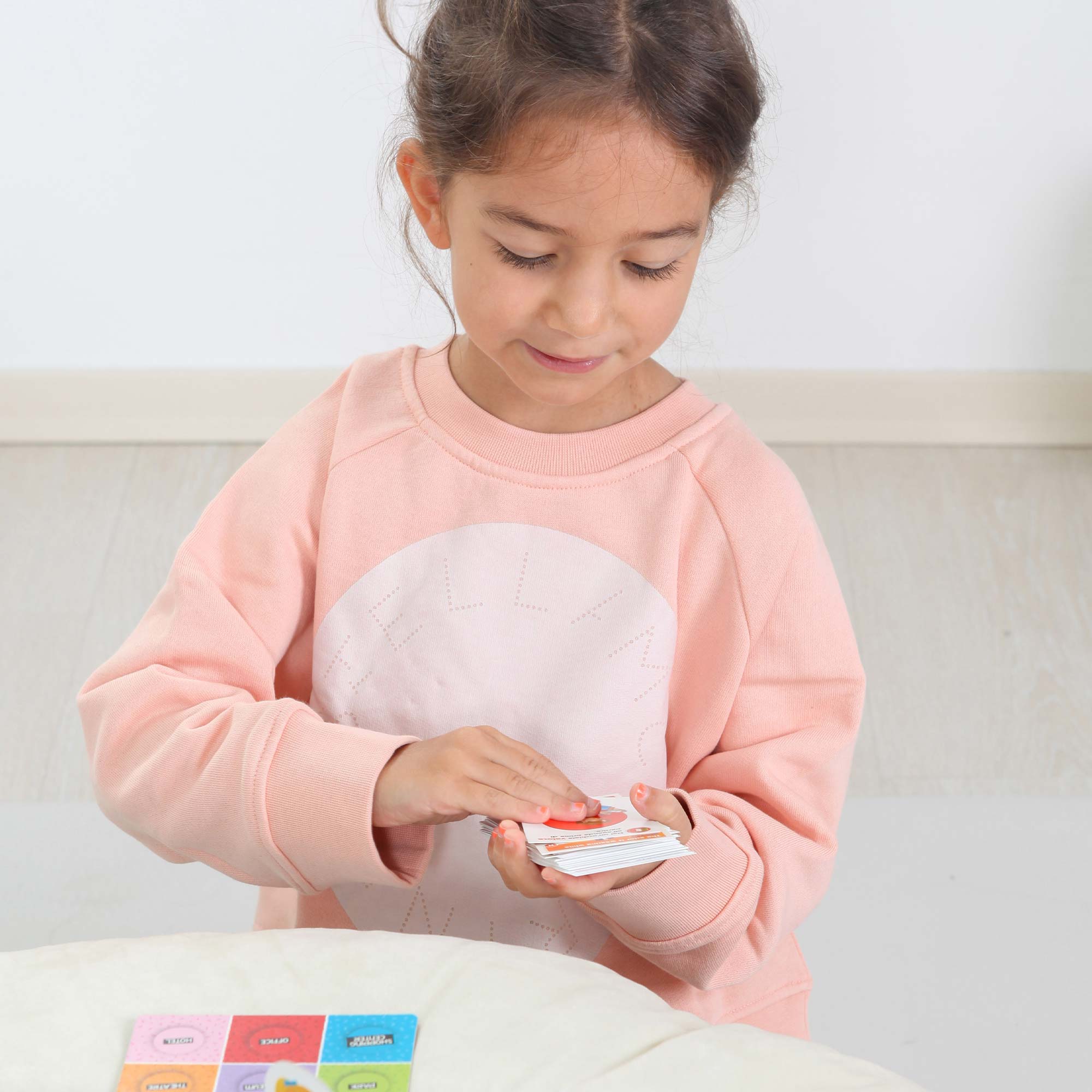 Felpa rosa con logo circolare bianco - annameglio.com abbigliamento moda