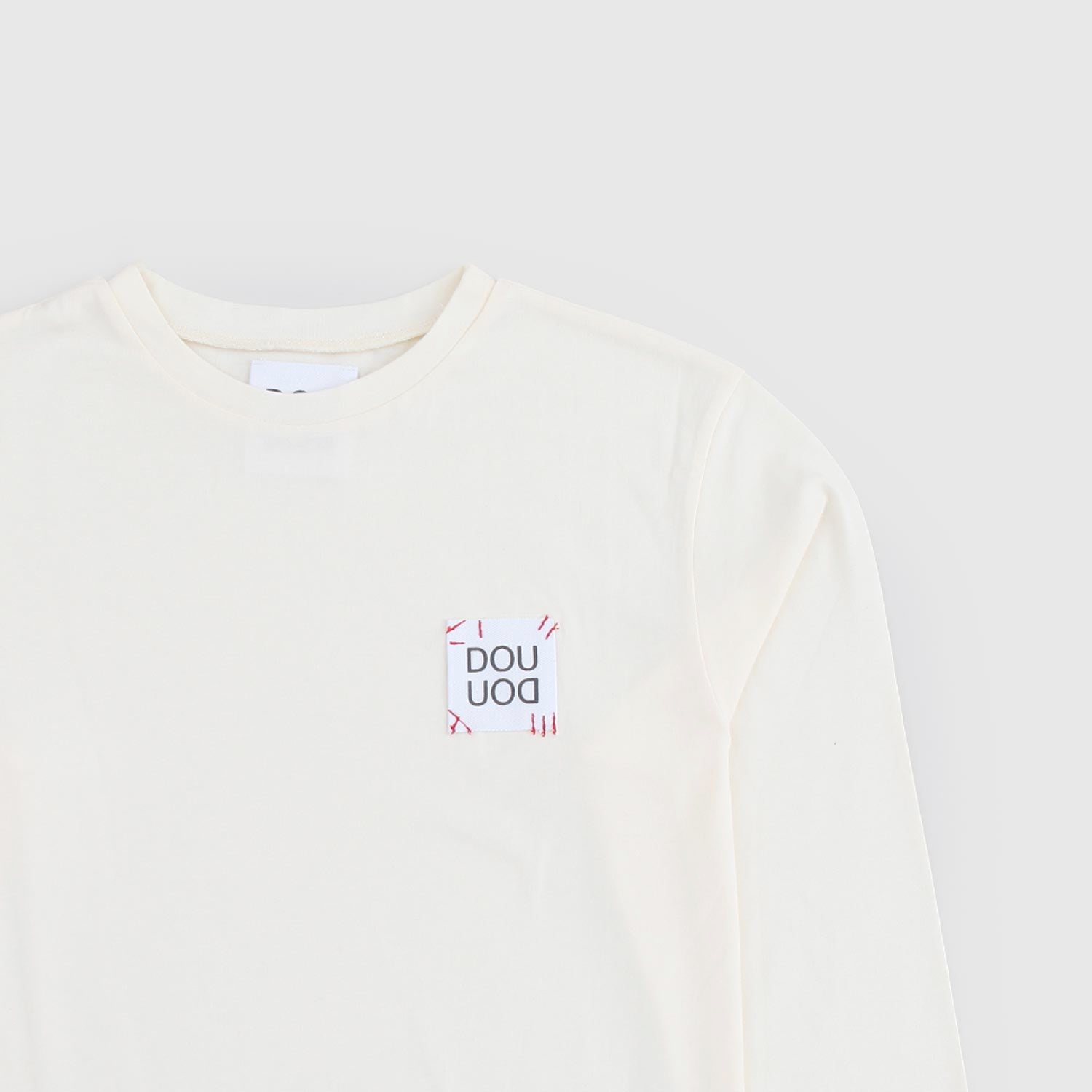 T-shirt maniche lunghe con logo ricamato - annameglio.com abbigliamento moda