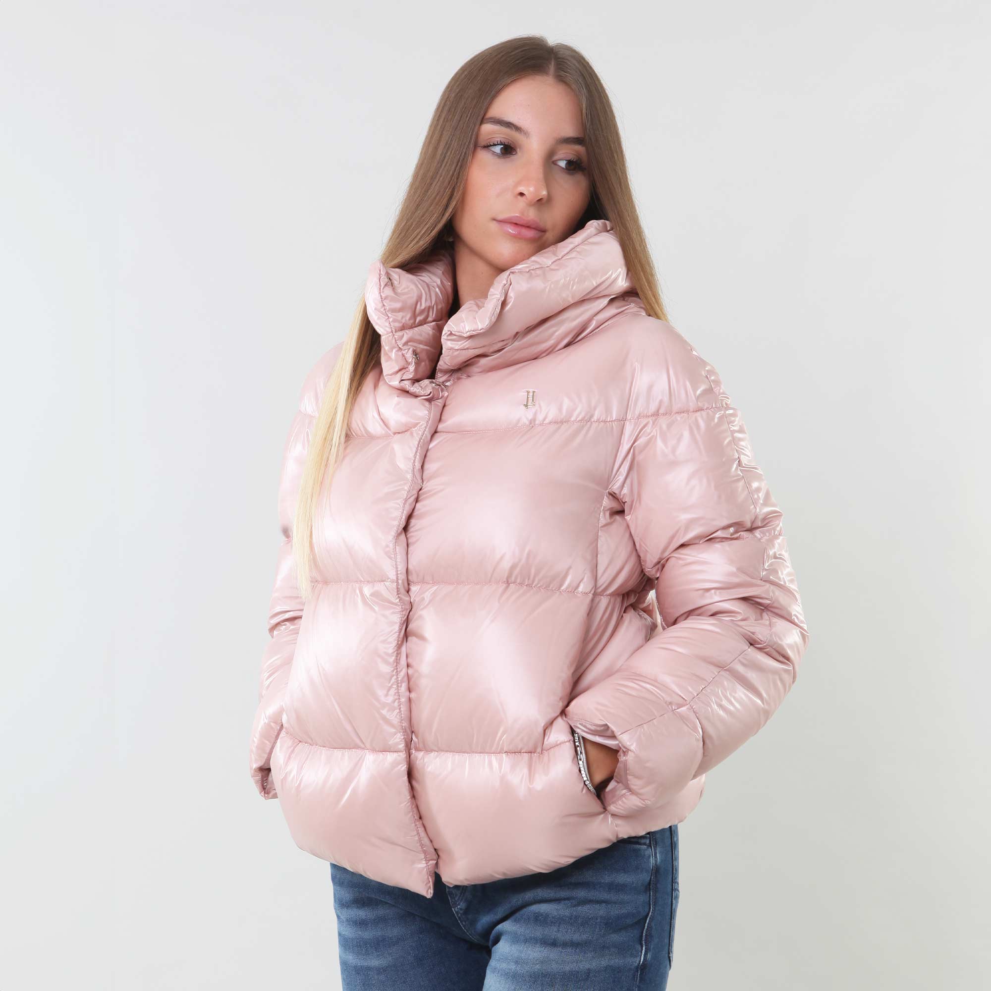 Piumino corto rosa chiaro in light nylon - annameglio.com abbigliamento moda