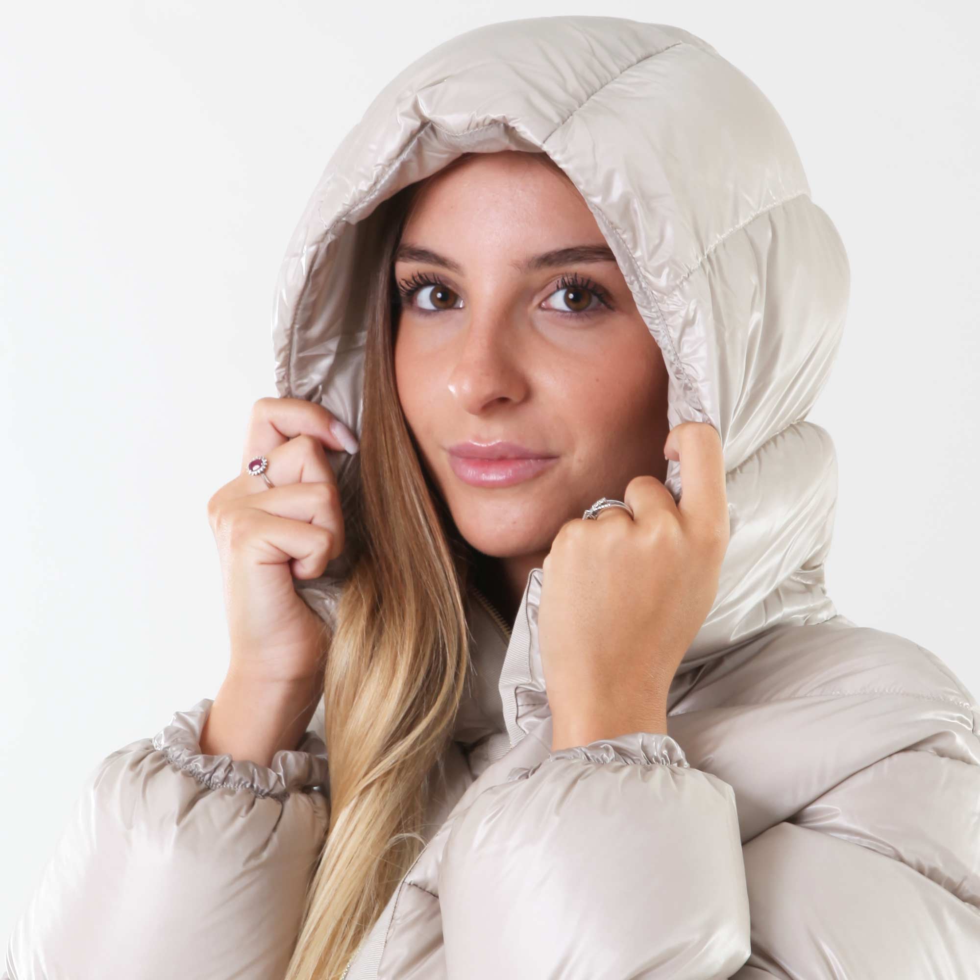 Piumino cappa avorio in light nylon - annameglio.com abbigliamento moda