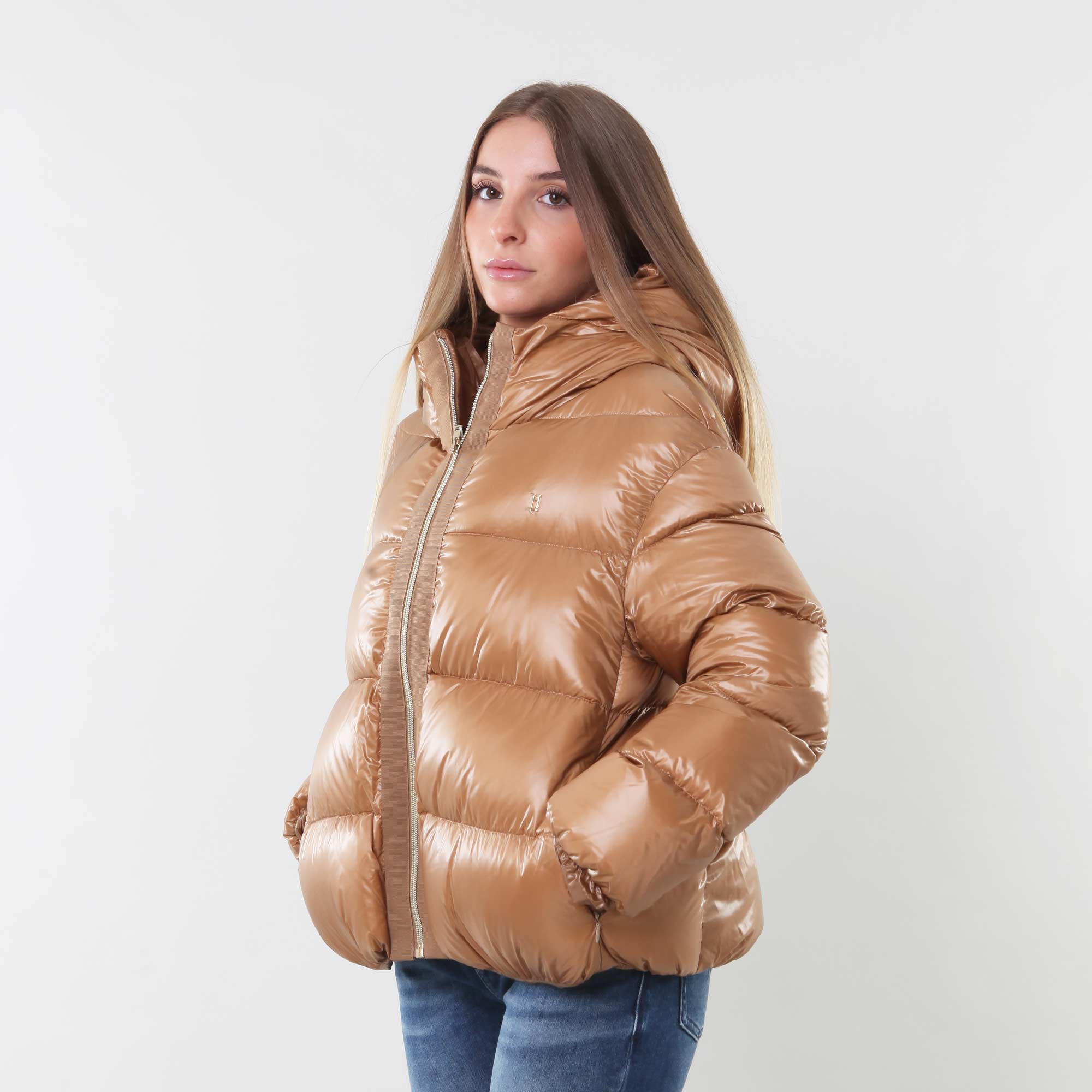 Piumino cappa cammello in light nylon - annameglio.com abbigliamento moda