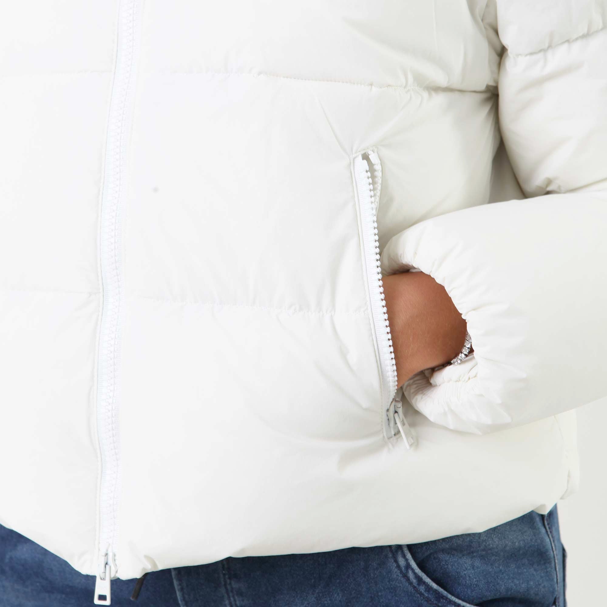 Piumino bomber bianco e beige in light nylon - annameglio.com abbigliamento moda