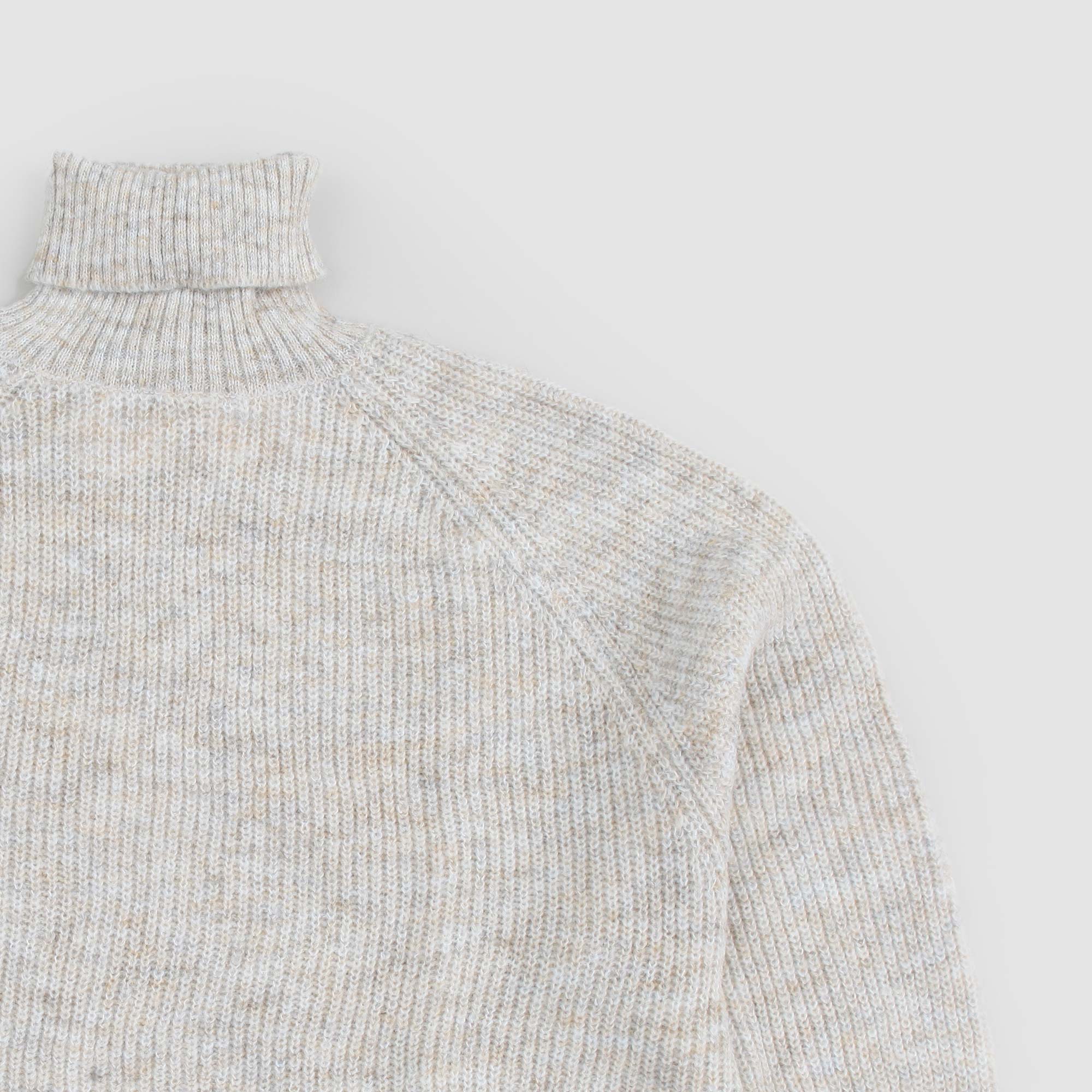 Maglione cropped dolcevita crema melange - annameglio.com abbigliamento moda