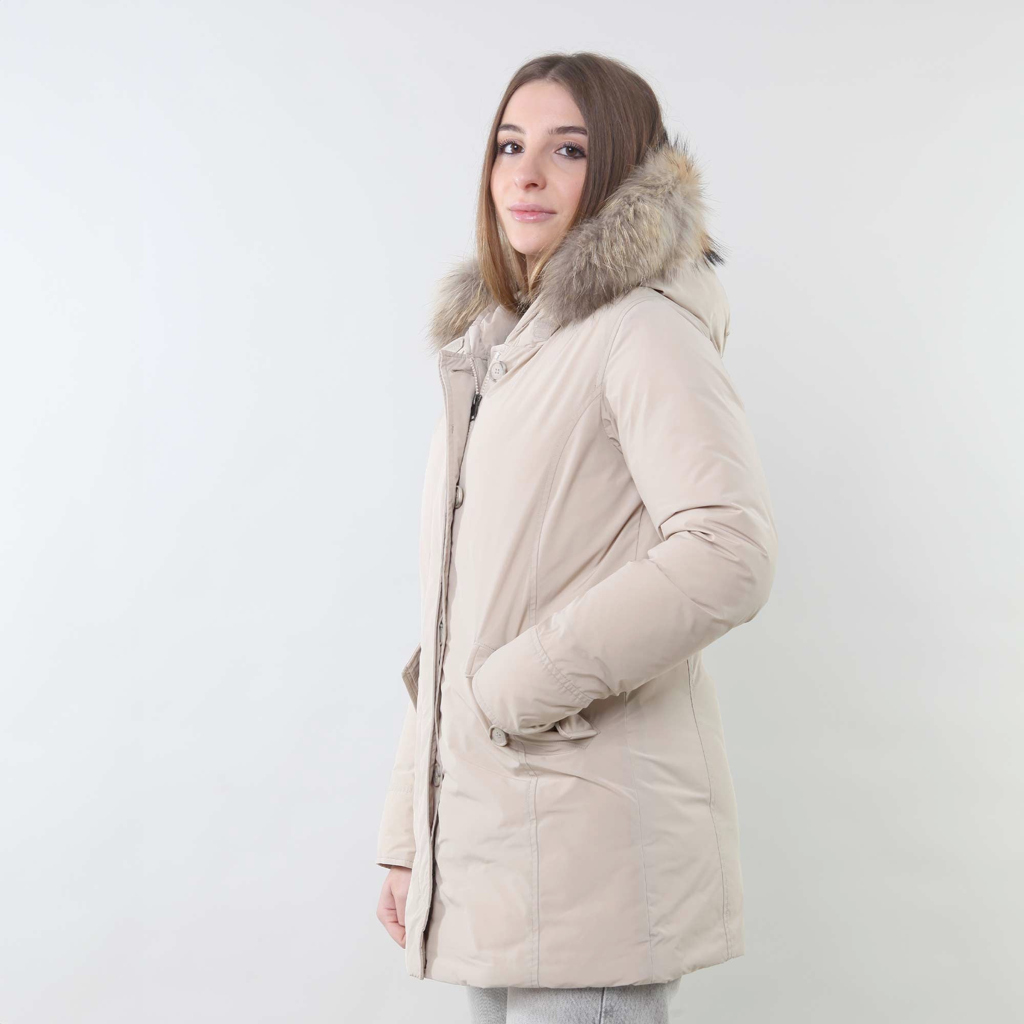 Piumino Beige Firmato WOOLRICH - annameglio.com abbigliamento moda