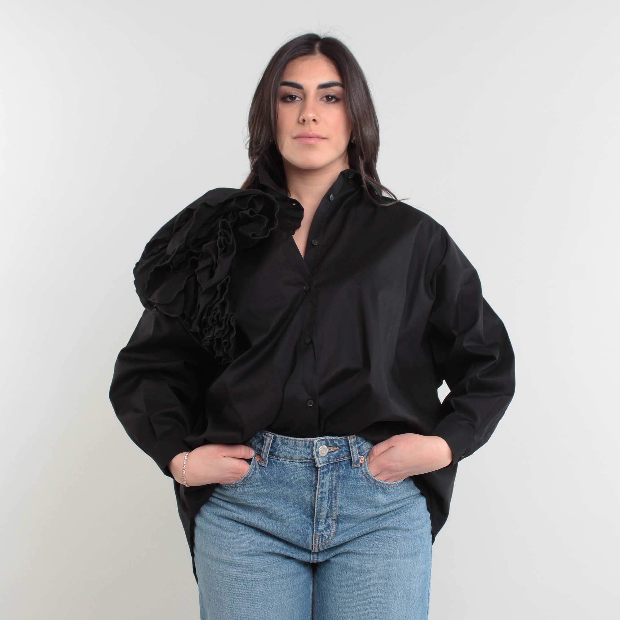 Camicia Nera Con Fiore Firmata DOUUOD - annameglio.com abbigliamento moda