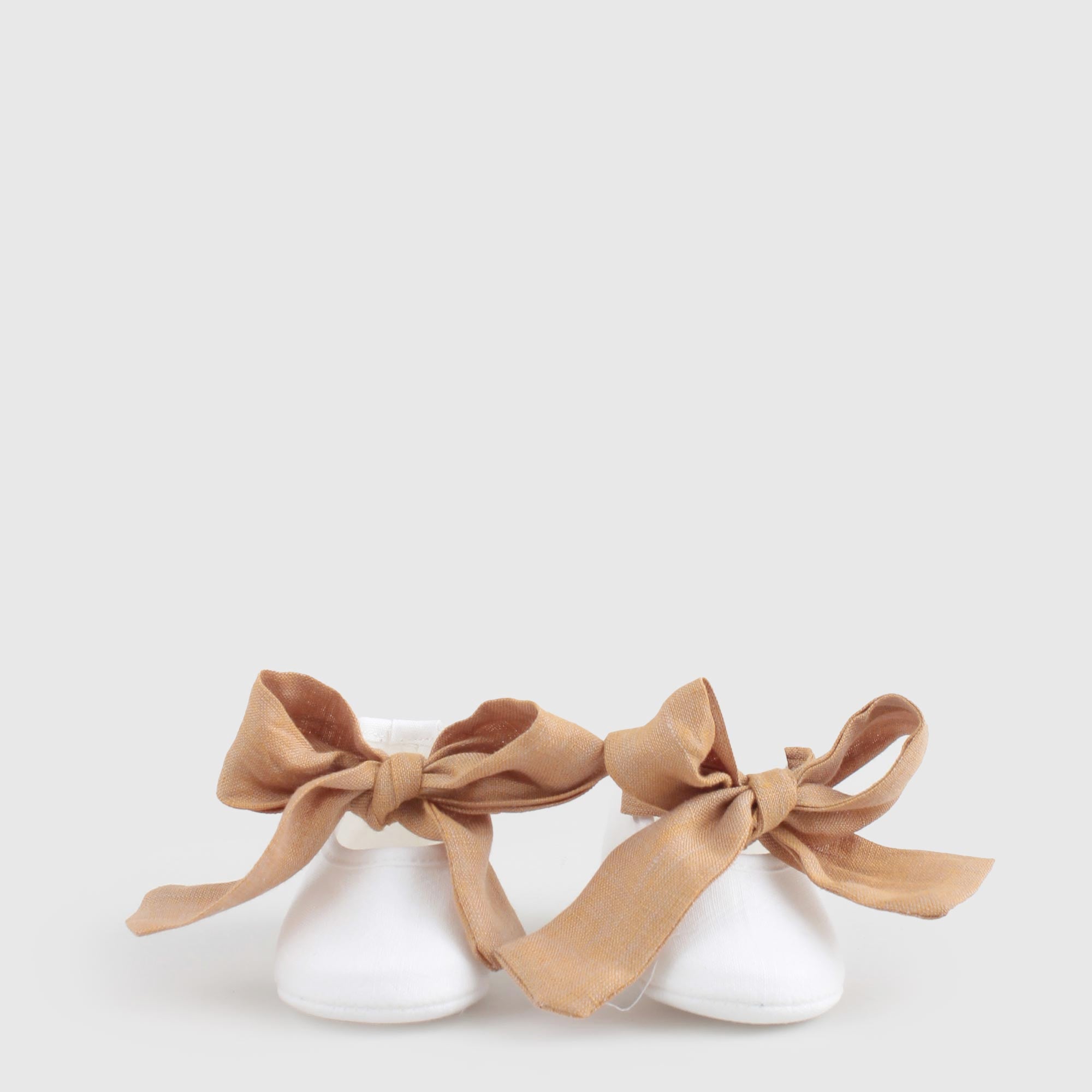 Scarpina Con Lacci a Fiocco Firmata COCCODE' - annameglio.com abbigliamento moda