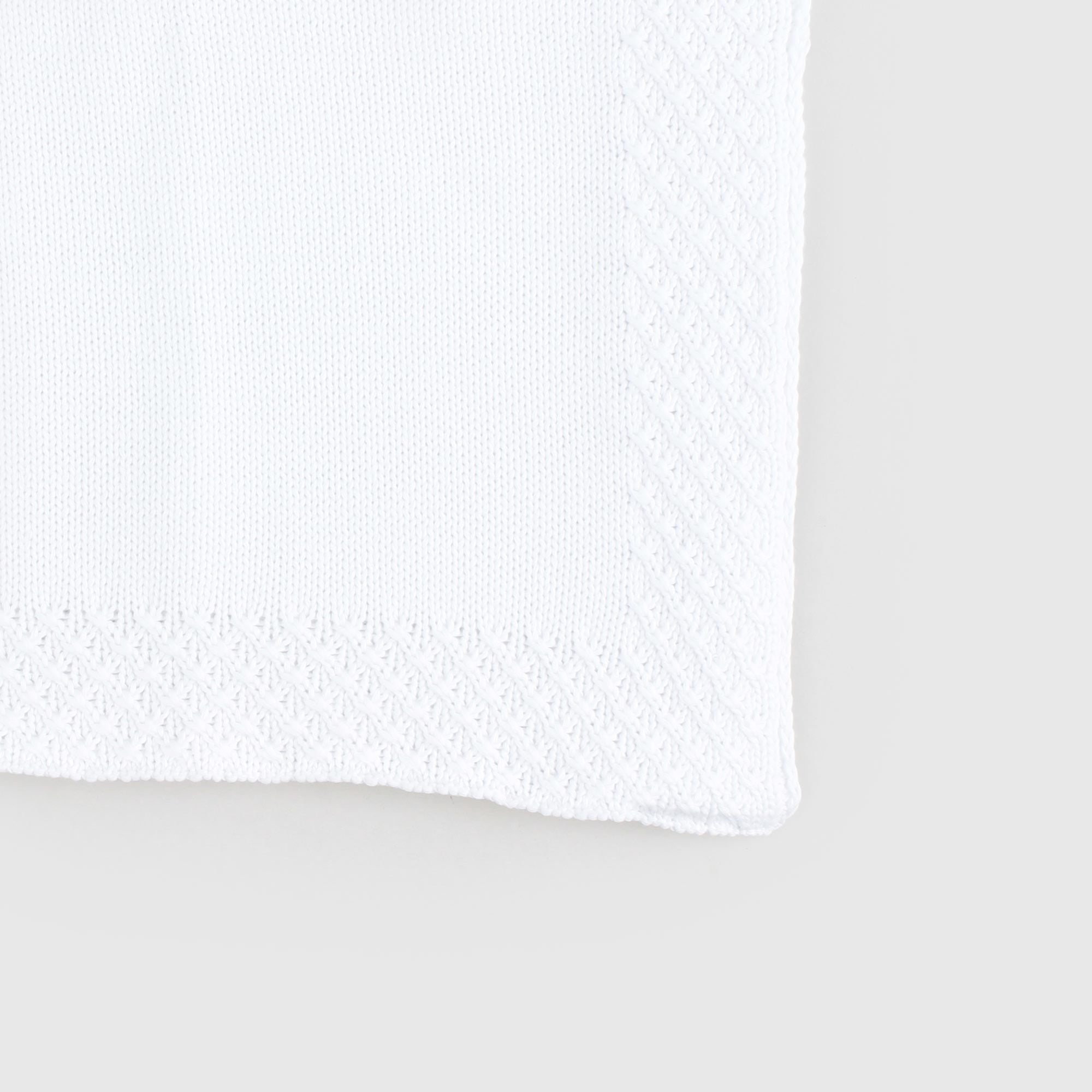 Copertina Bianca Unisex Firmata COLIBRI - annameglio.com abbigliamento moda