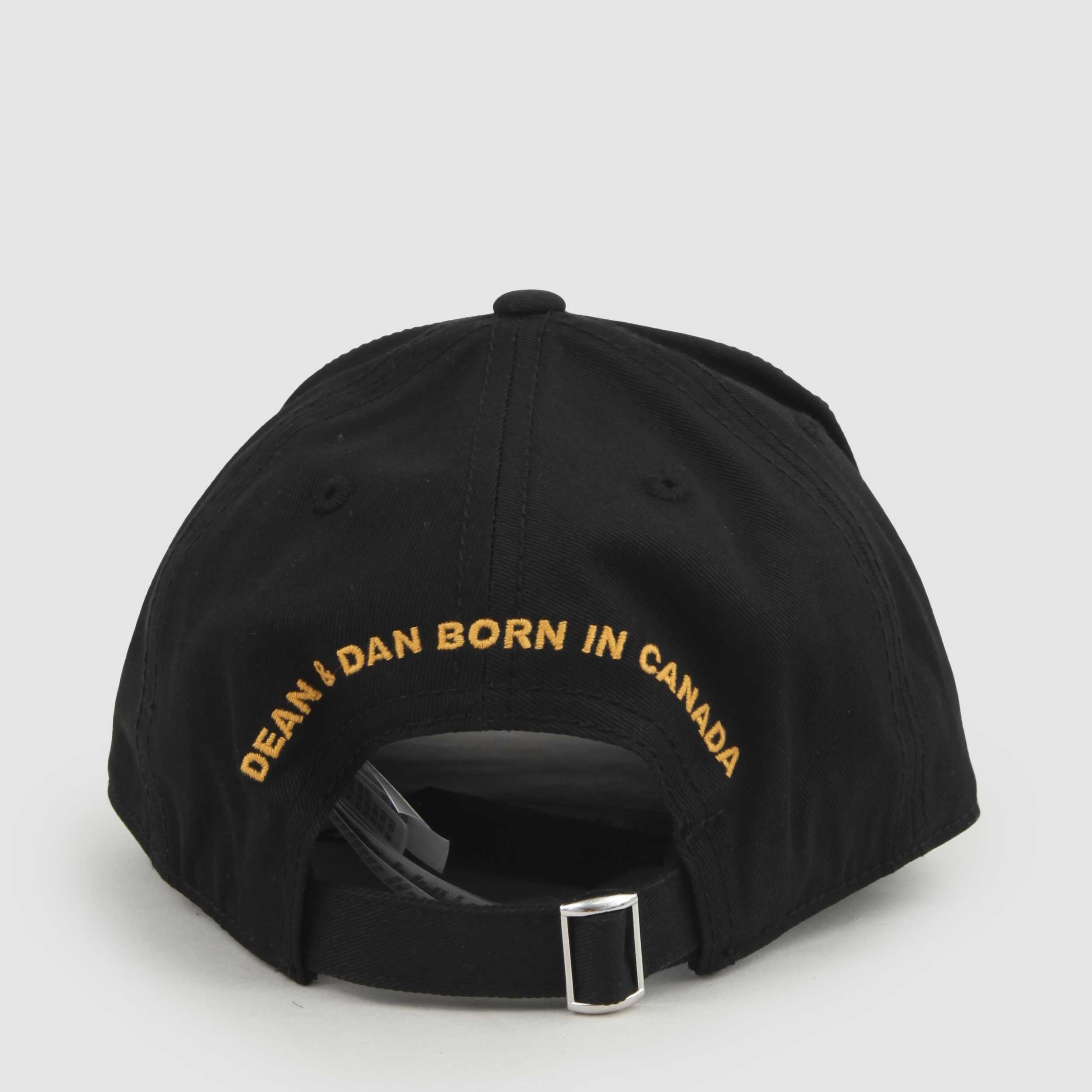 Cappello Nero Con Bandiera Canadese By DSQUARED2 - annameglio.com abbigliamento moda