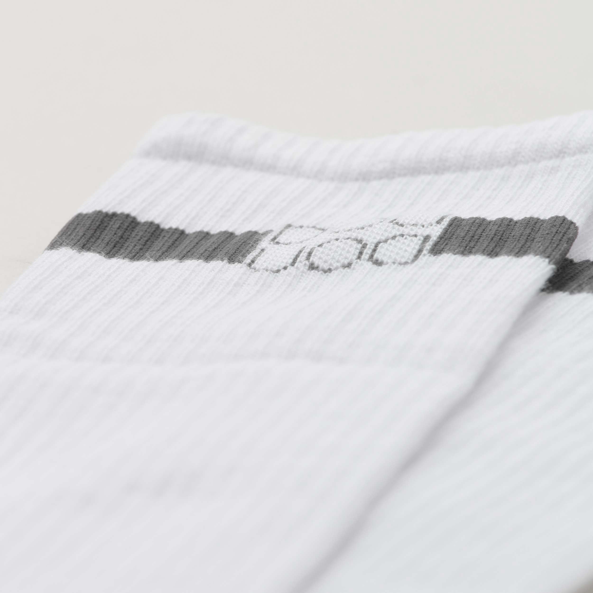 Calzettone Bianco con Logo Firmato DOUUOD - annameglio.com abbigliamento moda