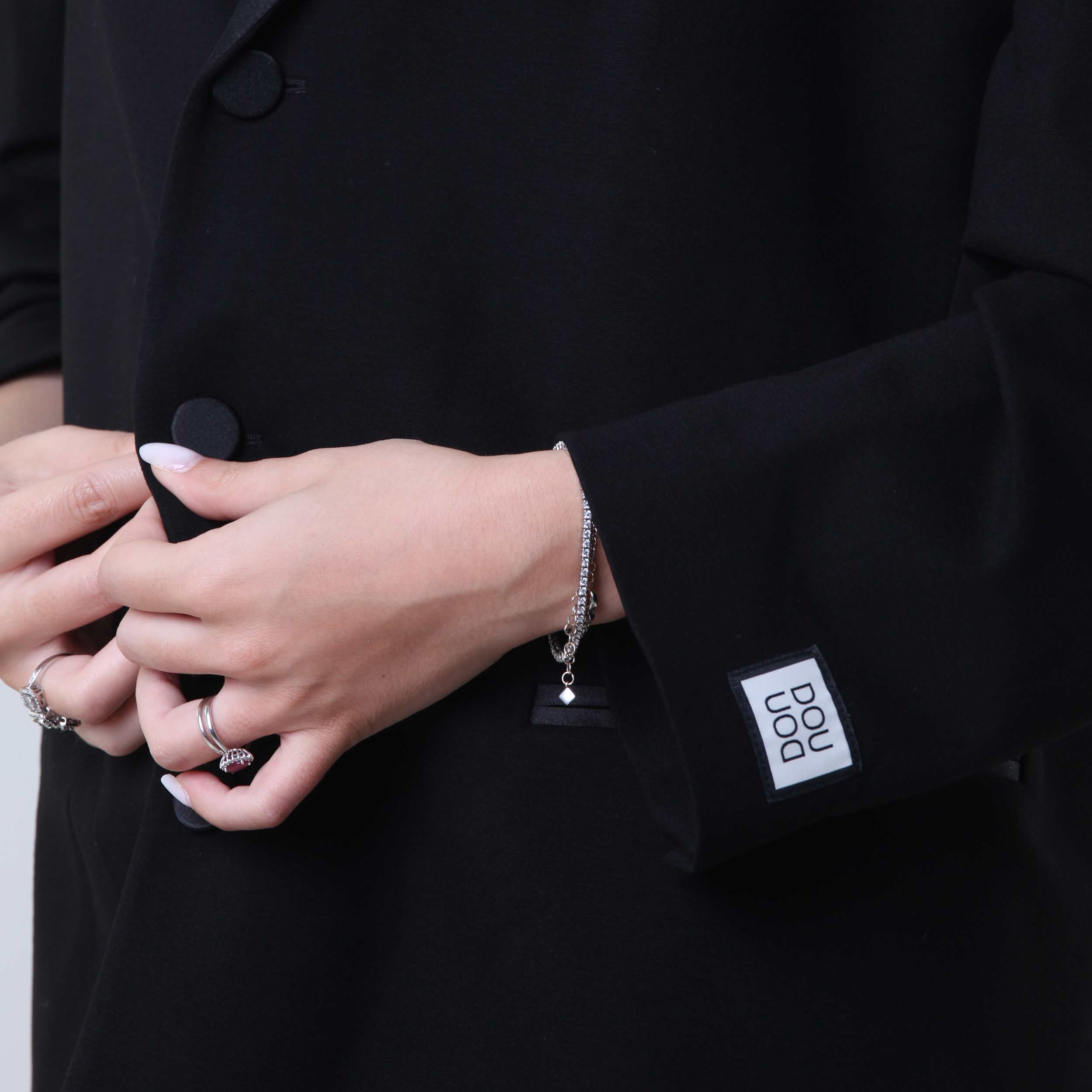 Blazer Nero A Tre Bottoni Firmato DOUUOD - annameglio.com abbigliamento moda