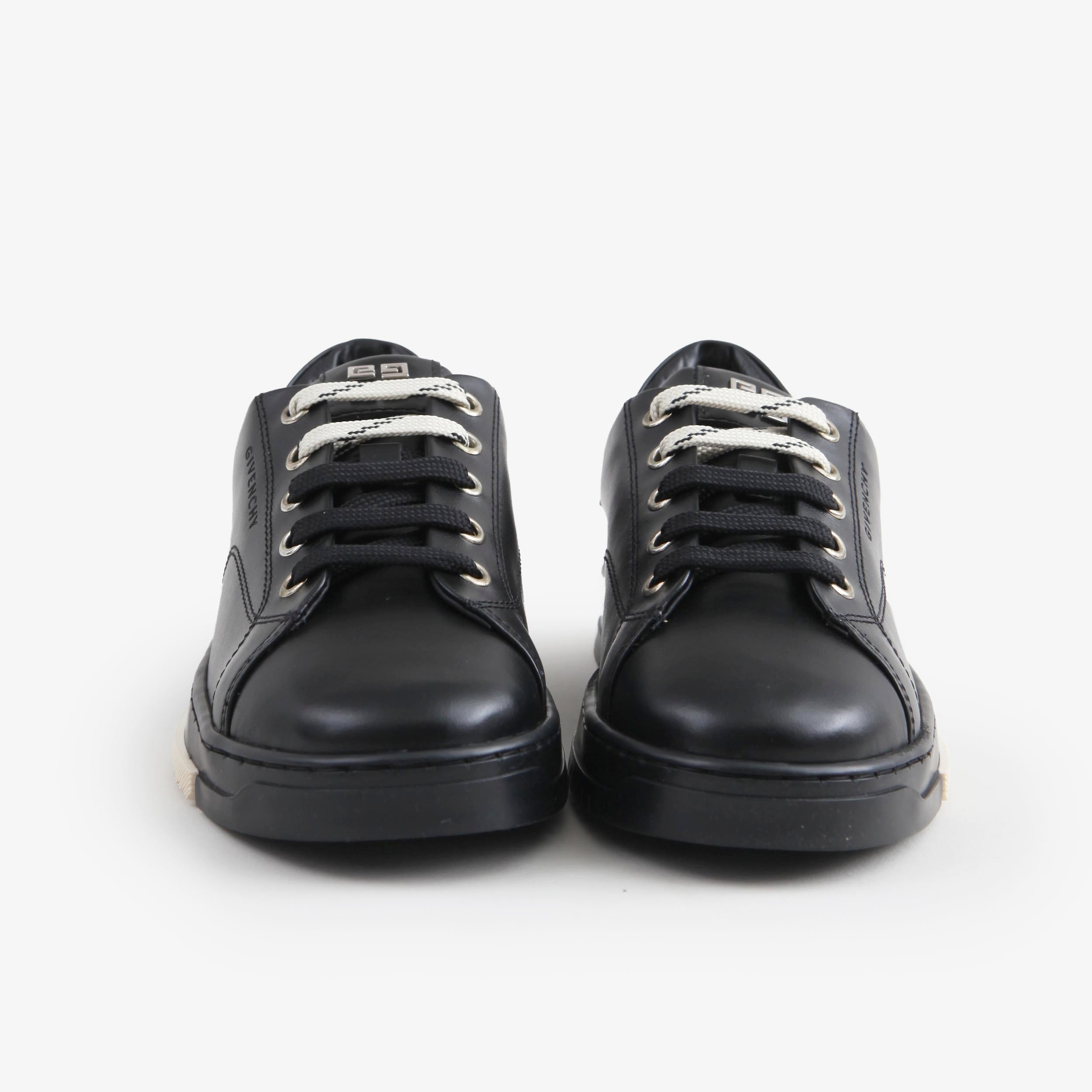 Sneakers In Pelle Nero Firmate GIVENCHY - annameglio.com abbigliamento moda