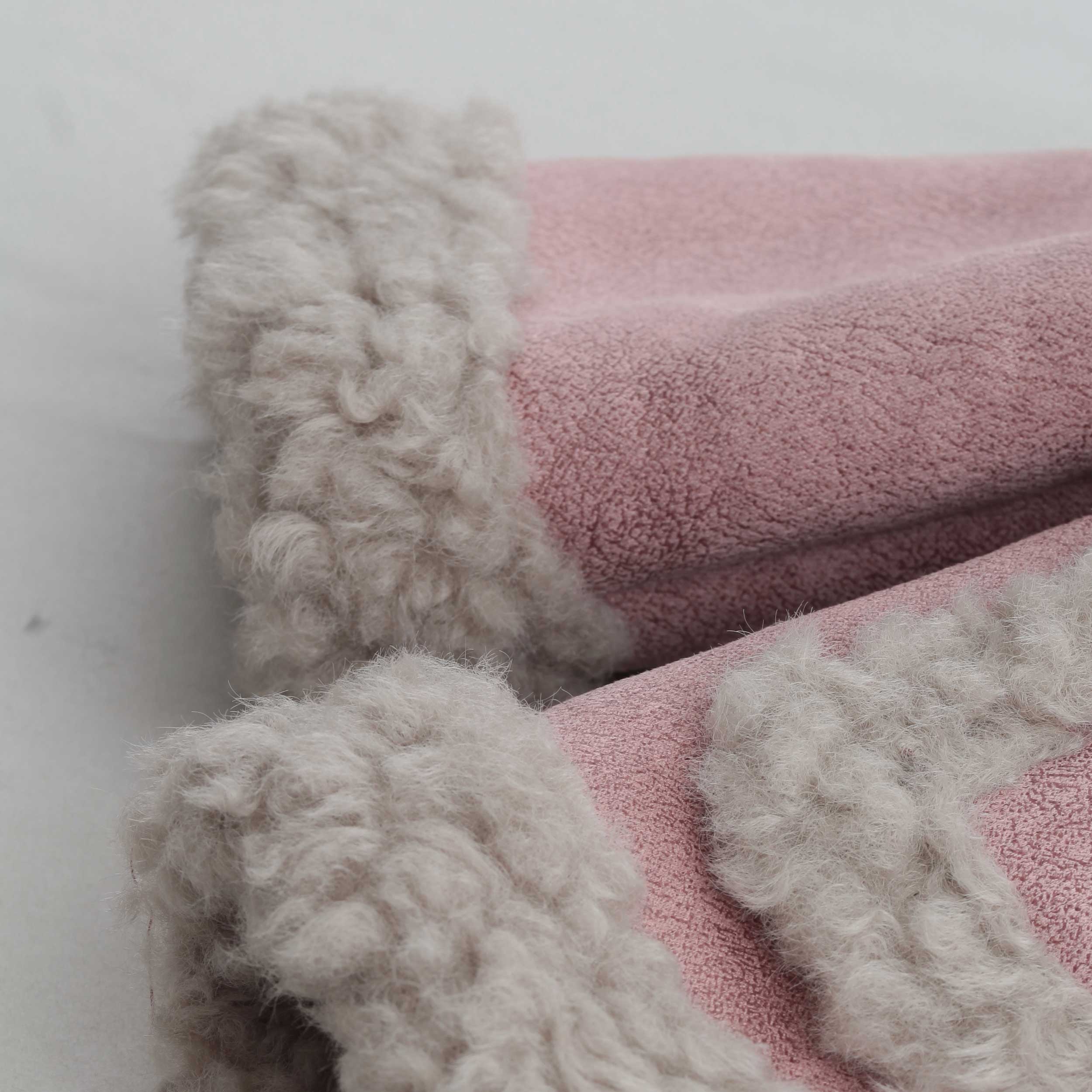 Giubbino Rosa In Teddy Firmato BOMBOOGIE - annameglio.com abbigliamento moda