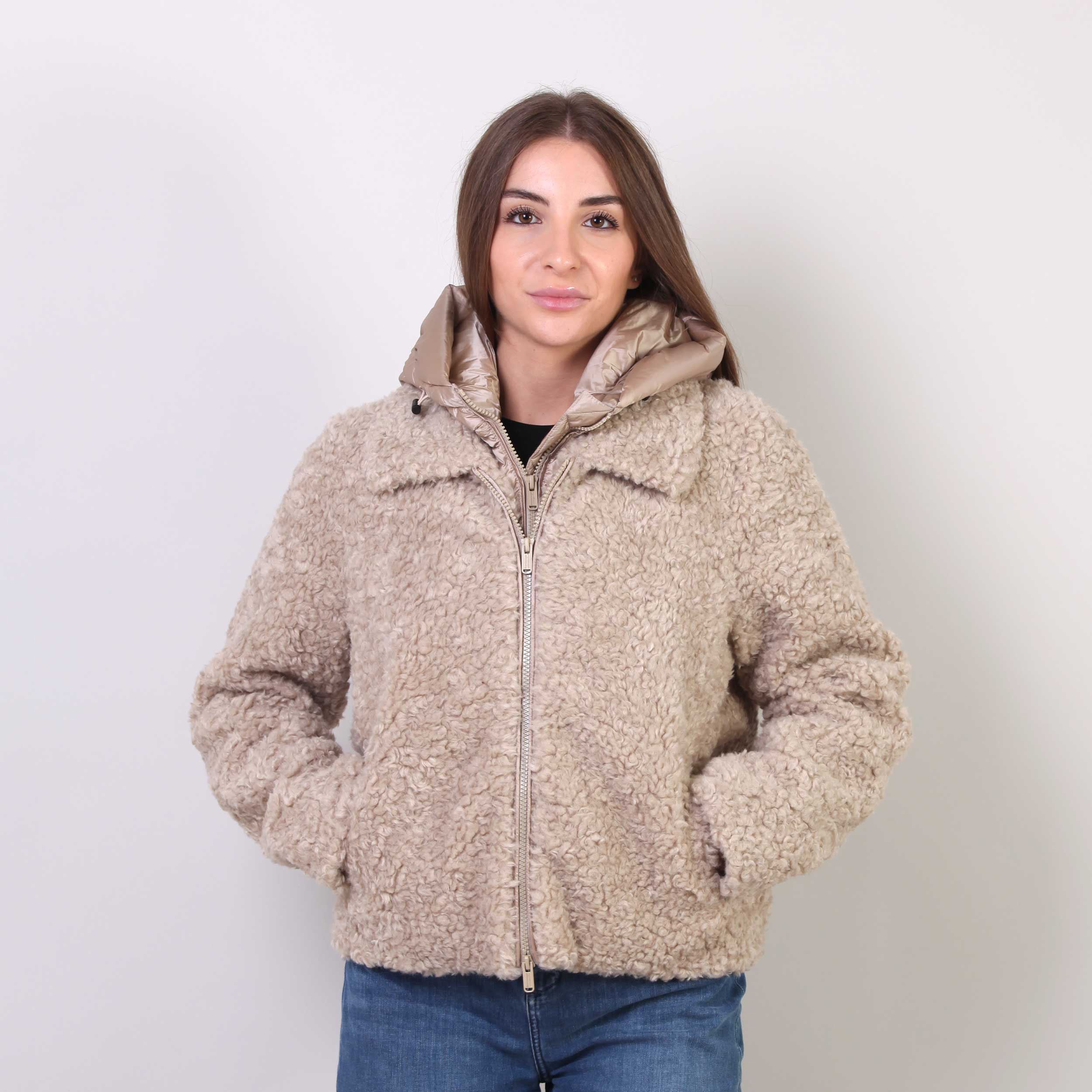 Cappotto Beige Con Cappuccio Firmato BOMBOOGIE - annameglio.com abbigliamento moda