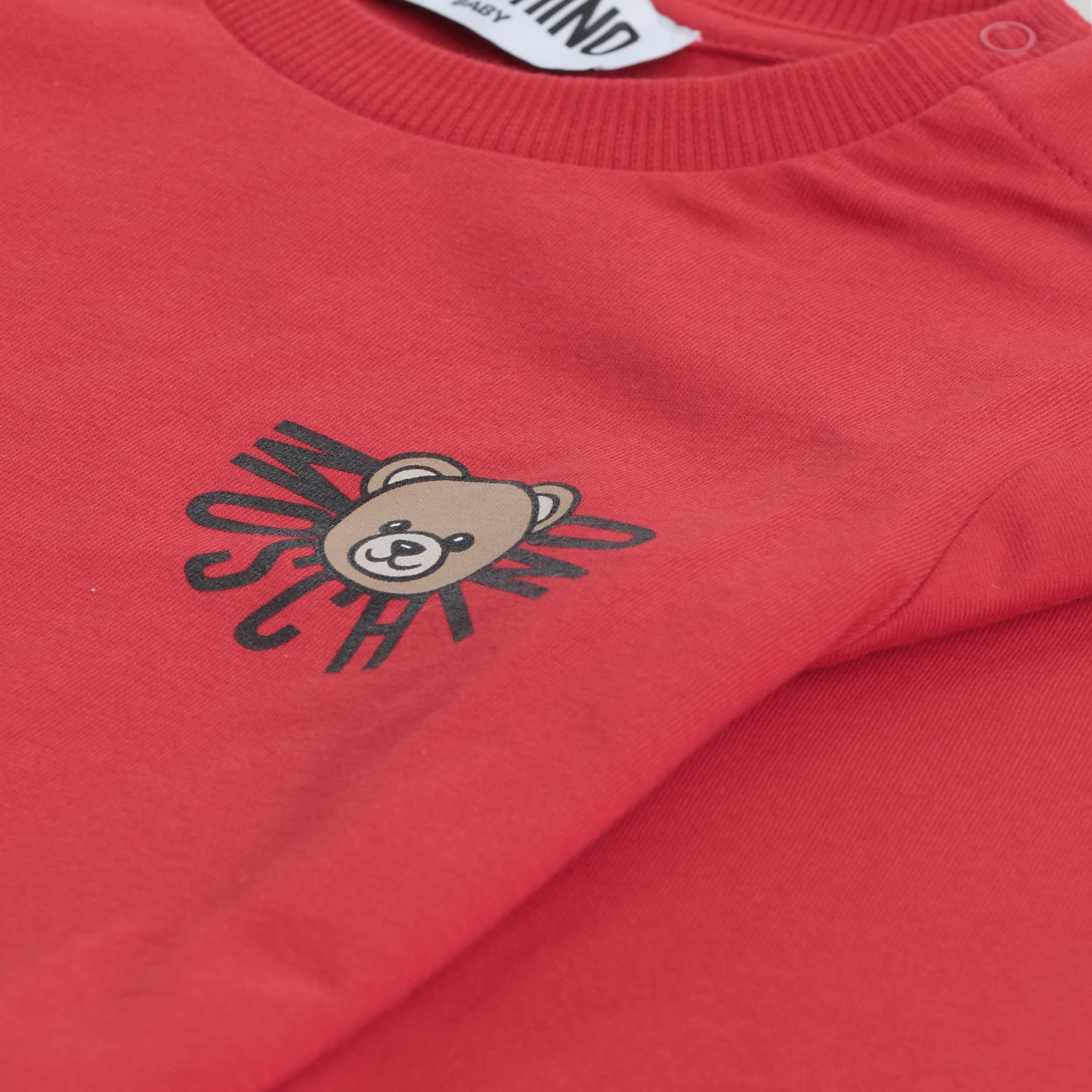 T-shirt Rossa Con Logo Nero Firmata MOSCHINO - annameglio.com abbigliamento moda