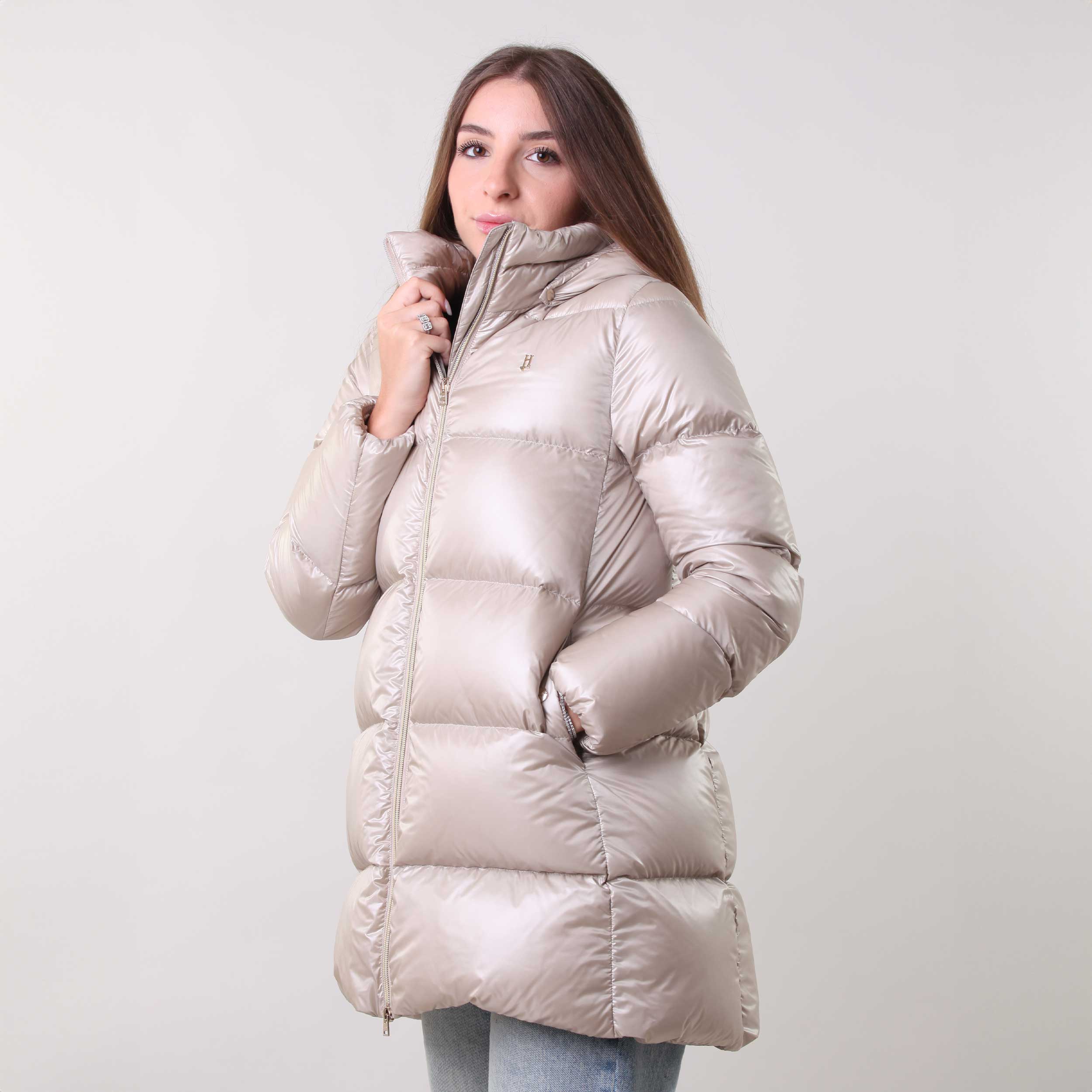 Piumino Rosa Con Cappuccio Firmato HERNO - annameglio.com abbigliamento moda