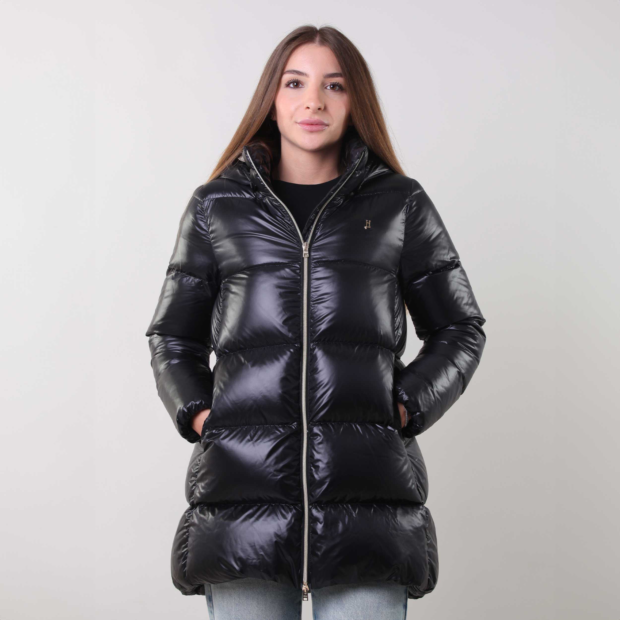 Piumino Nero Con Cappuccio Firmato HERNO - annameglio.com abbigliamento moda