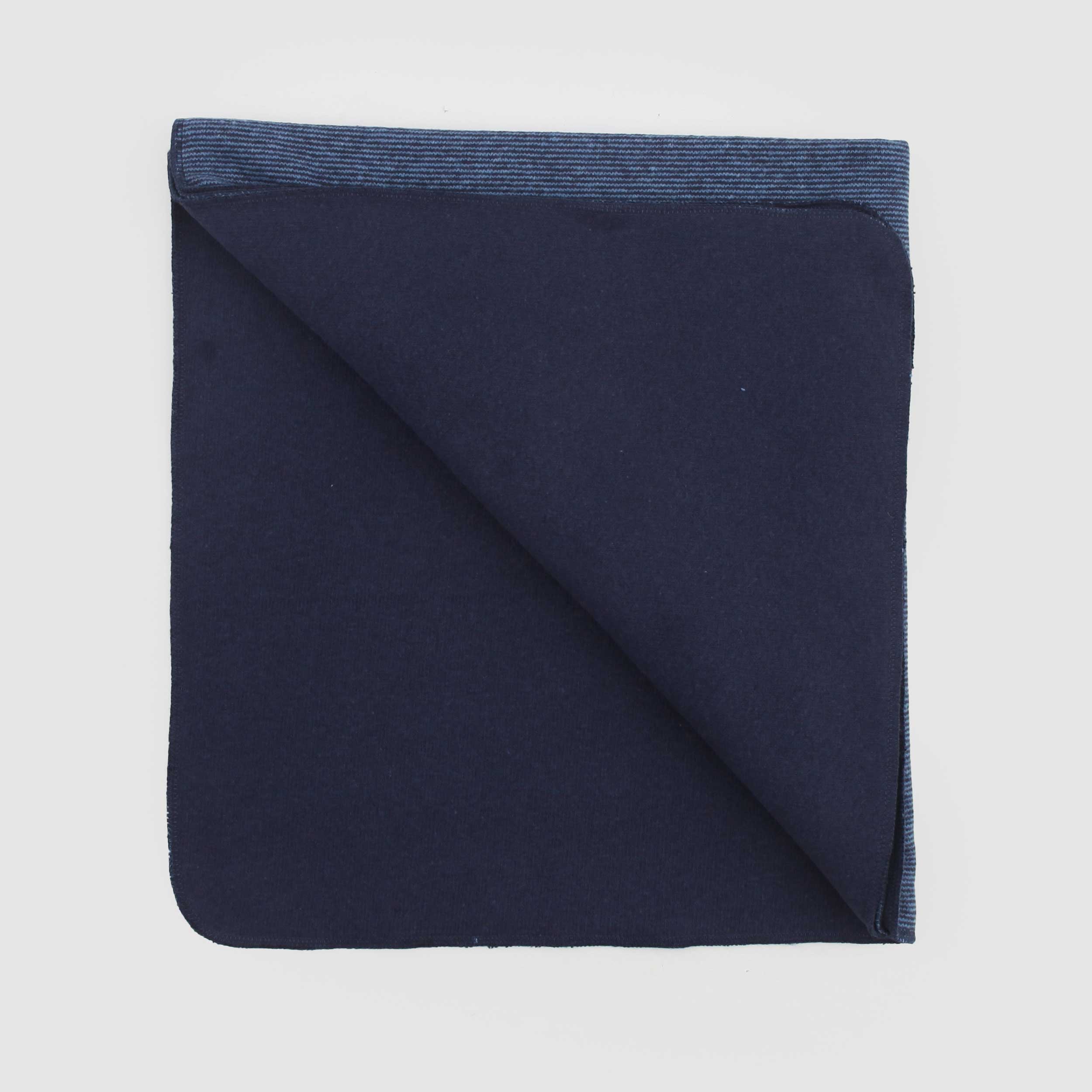 Copertina Blu Con Stella Firmata ZHOE & TOBIAH - annameglio.com abbigliamento moda