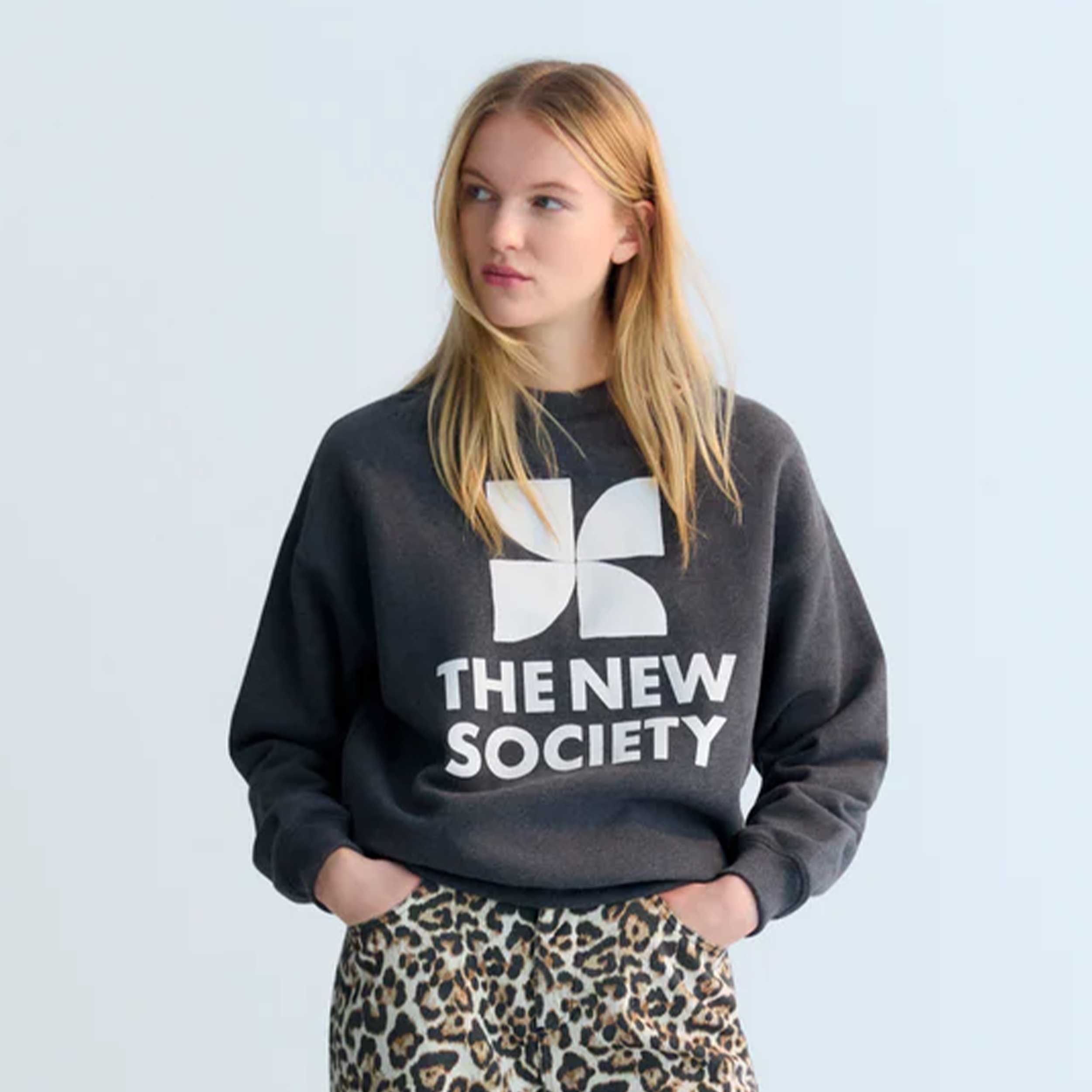 Felpa Grigia Con Logo Firmata THE NEW SOCIETY - annameglio.com abbigliamento moda