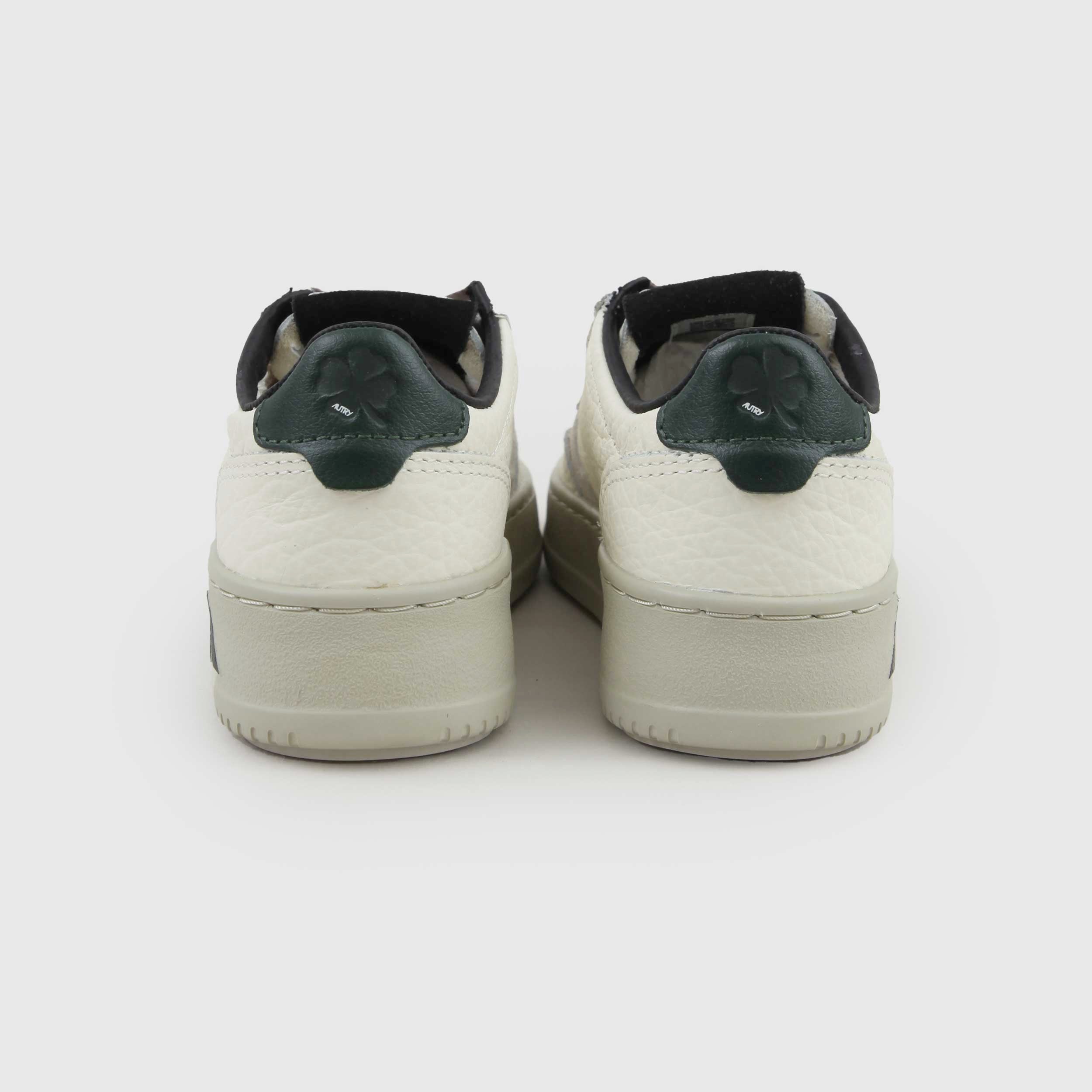 Sneakers Medalist Low Bianco E Verde Firmate AUTRY - annameglio.com abbigliamento moda