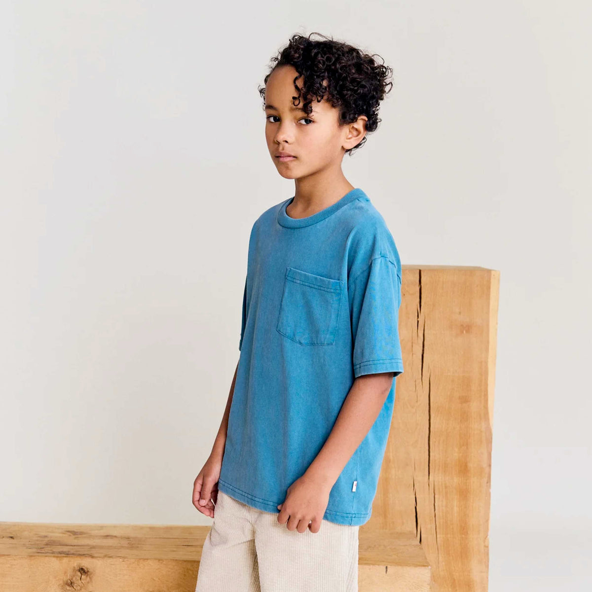 T-Shirt Color Petrolio con Taschino per Ragazzi by AMERICAN OUTFITTERS