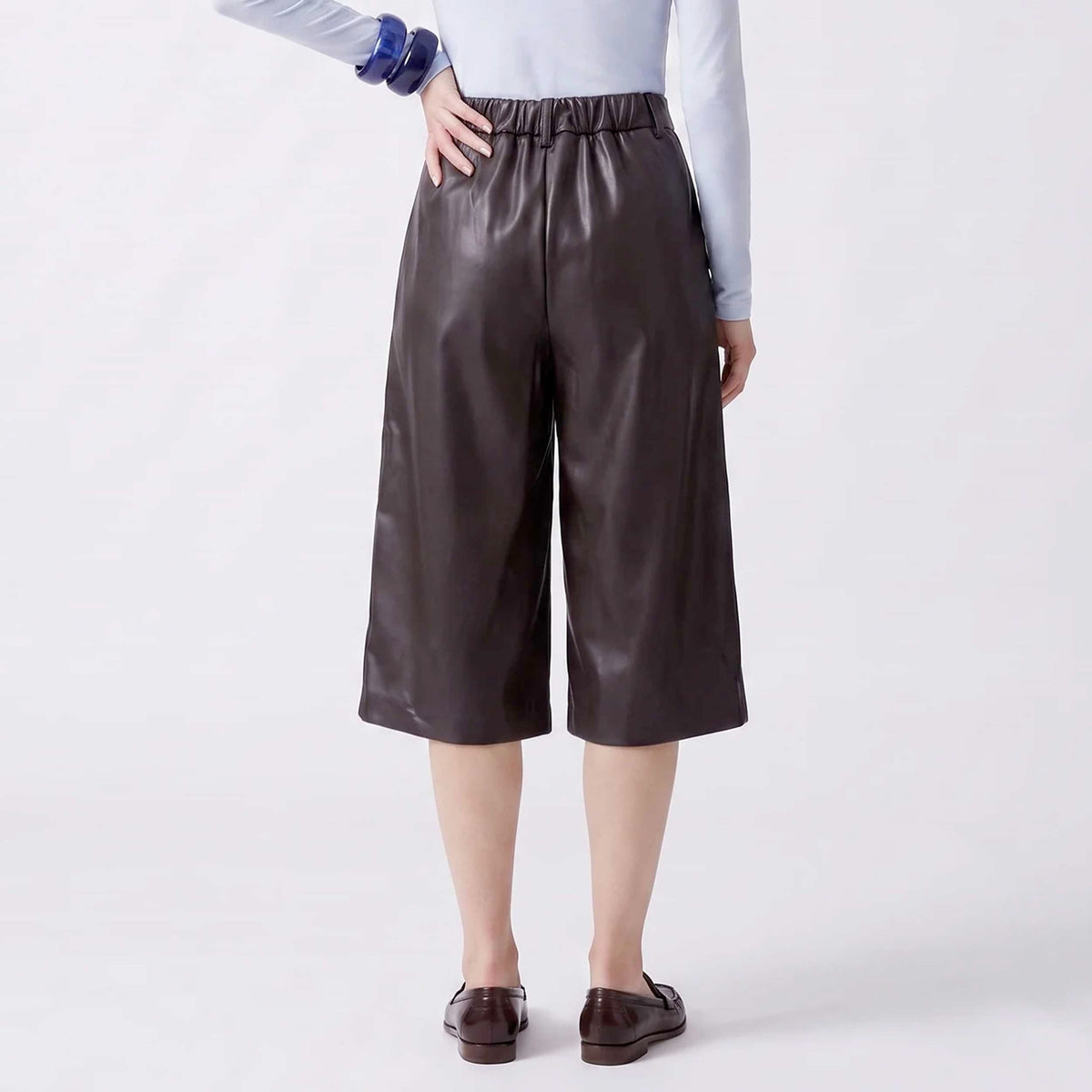 Bermuda Orona Marrone in Ecopelle per Donna by ARTLOVE