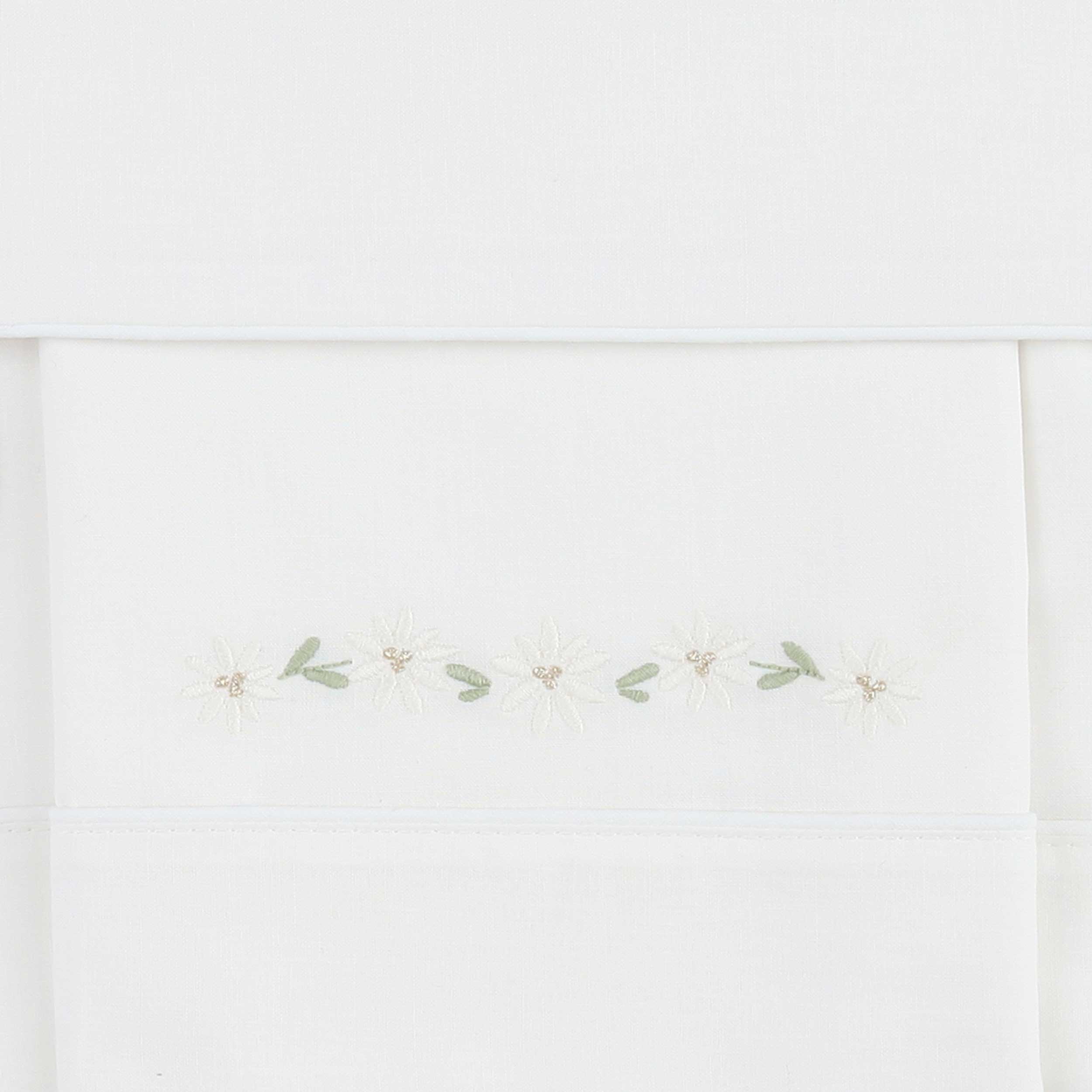 Coordinated Crib Three Pieces Cream and Green for Newborns by COCCODÈ