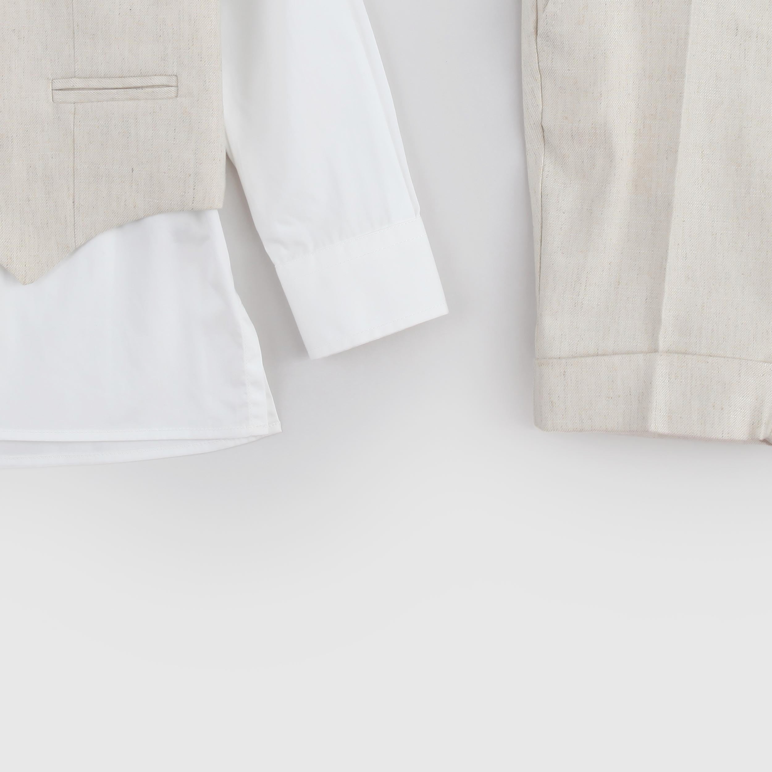 Completo Elegante Beige e Bianco Firmato COLORICHIARI