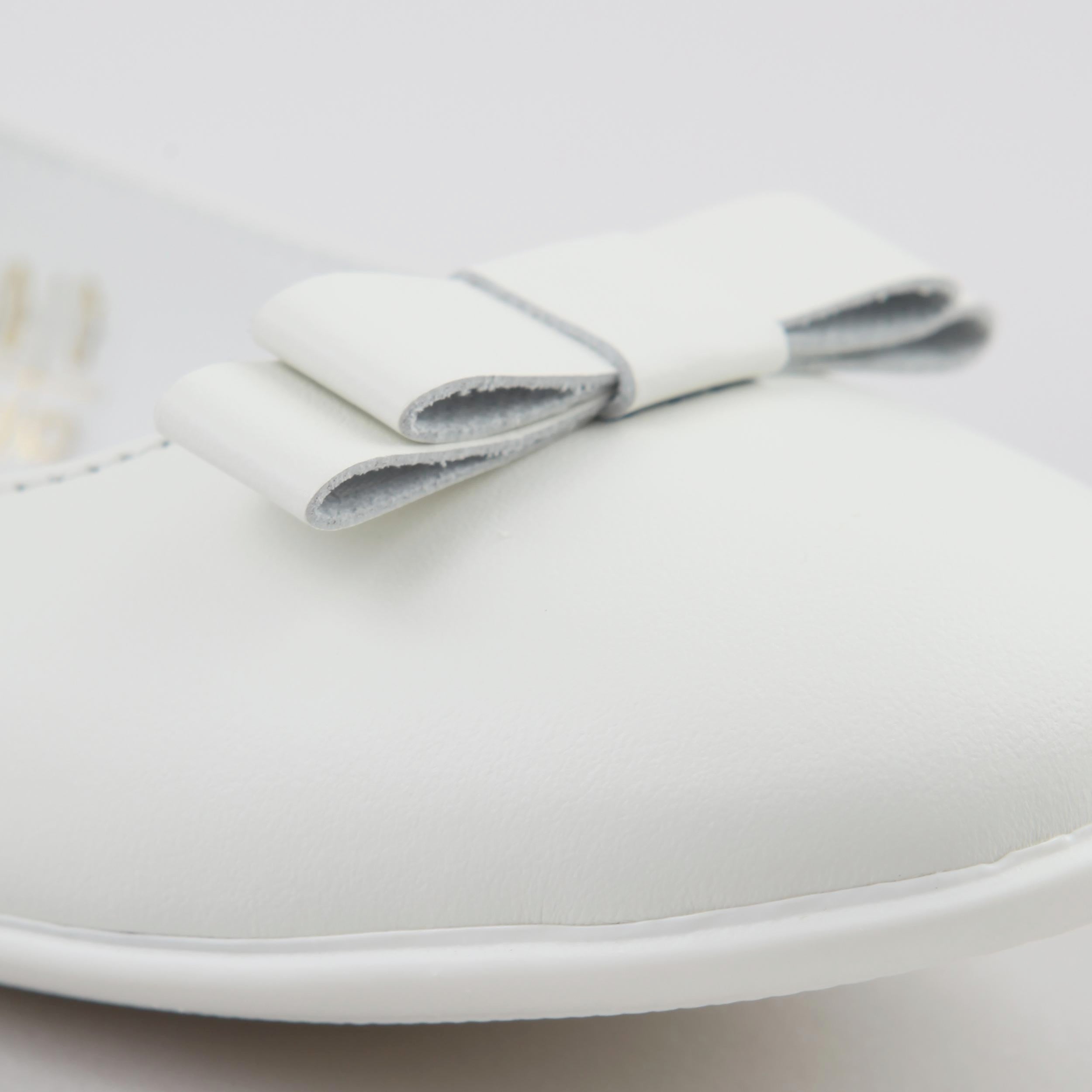 COLORICHIARI White Leather Ballerina with Bow