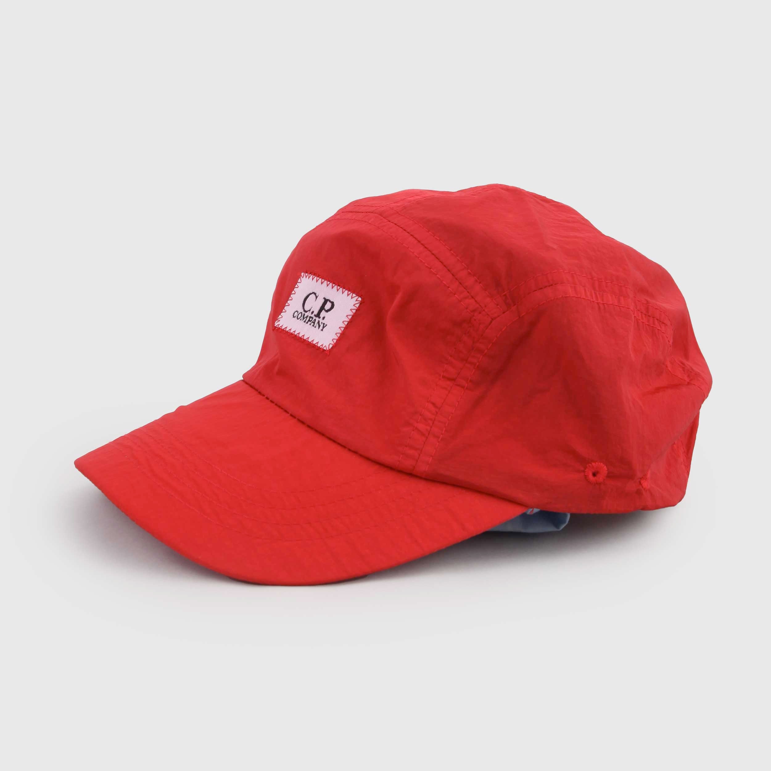 Cappello Rosso con Logo Applicato Firmato CP COMPANY