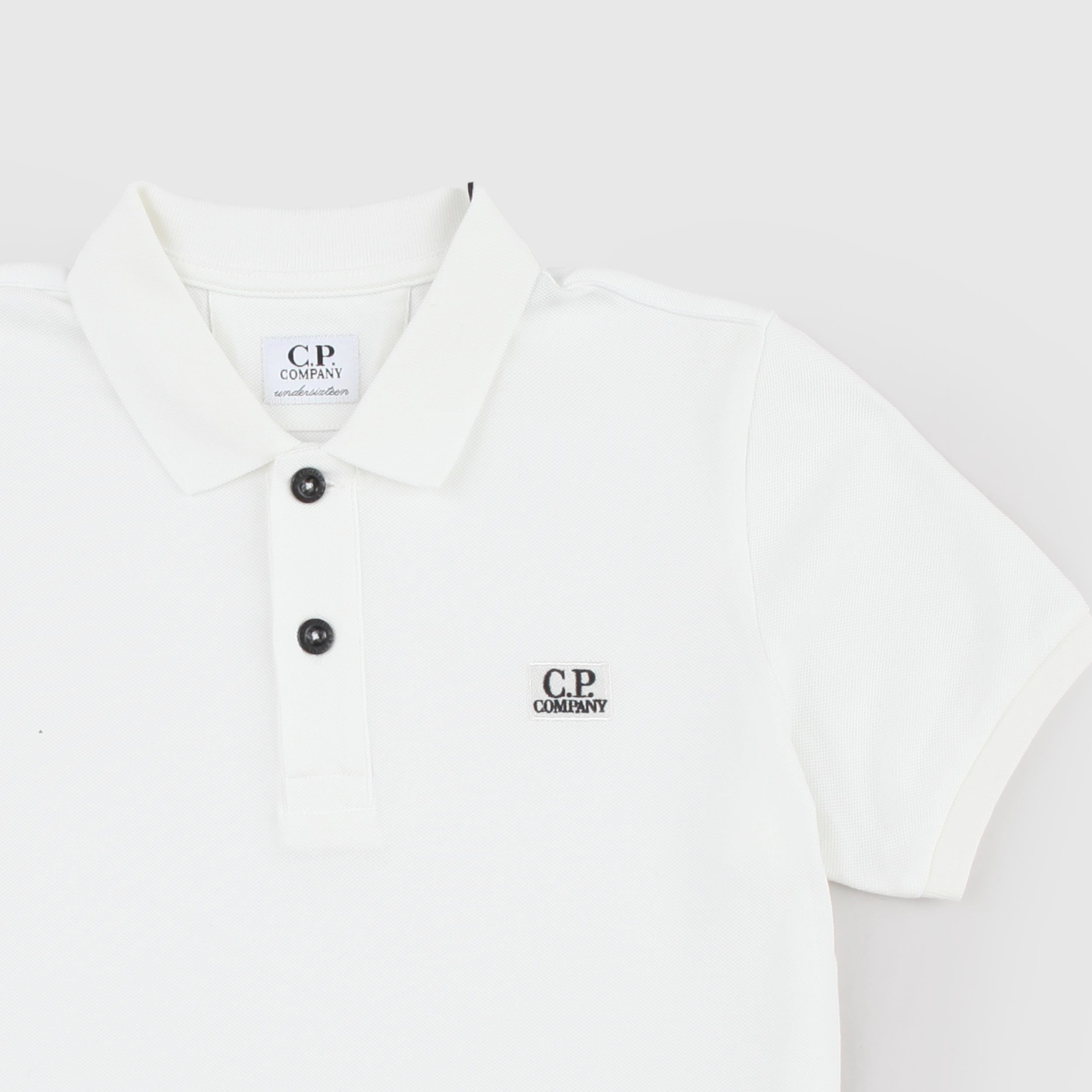 Polo Bianca con Targhetta in Contrasto Firmata CP COMPANY