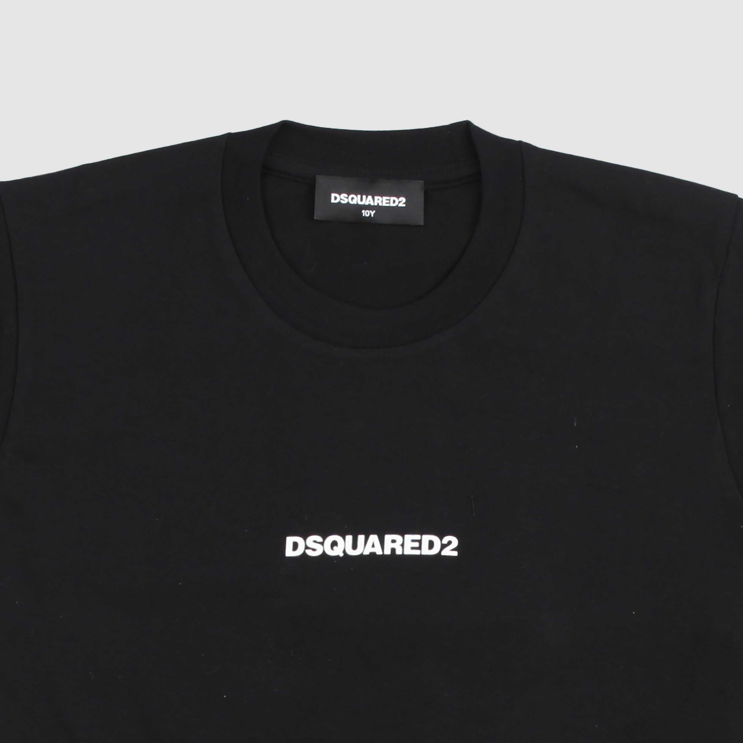 T-shirt Nera Con Logo In Contrasto Firmata DSQUARED2