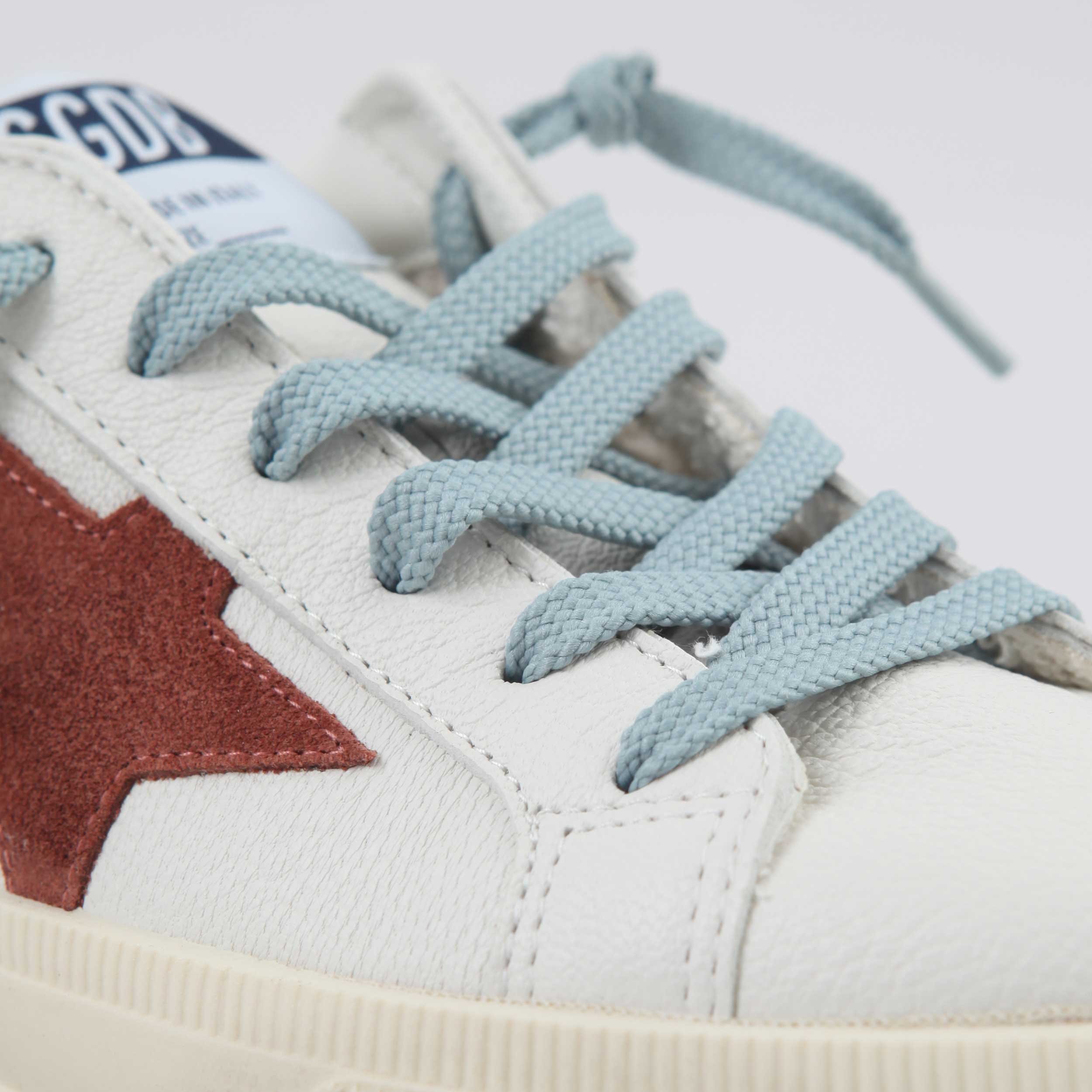 Sneakers Bianca e Blu Modello May Firmata GOLDEN GOOSE