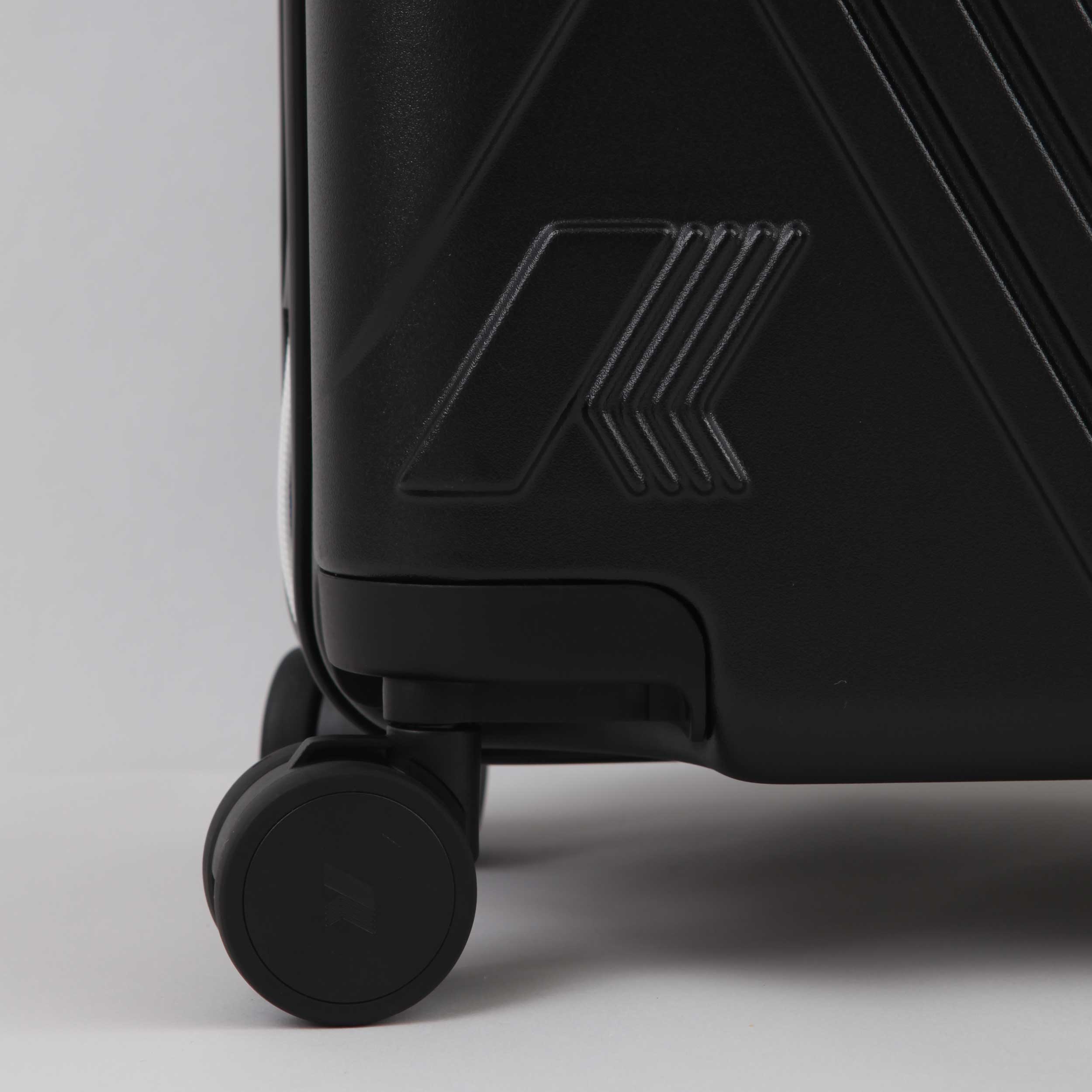 Valigia Trolley Nera Eudoxie Logo Firmata K-WAY