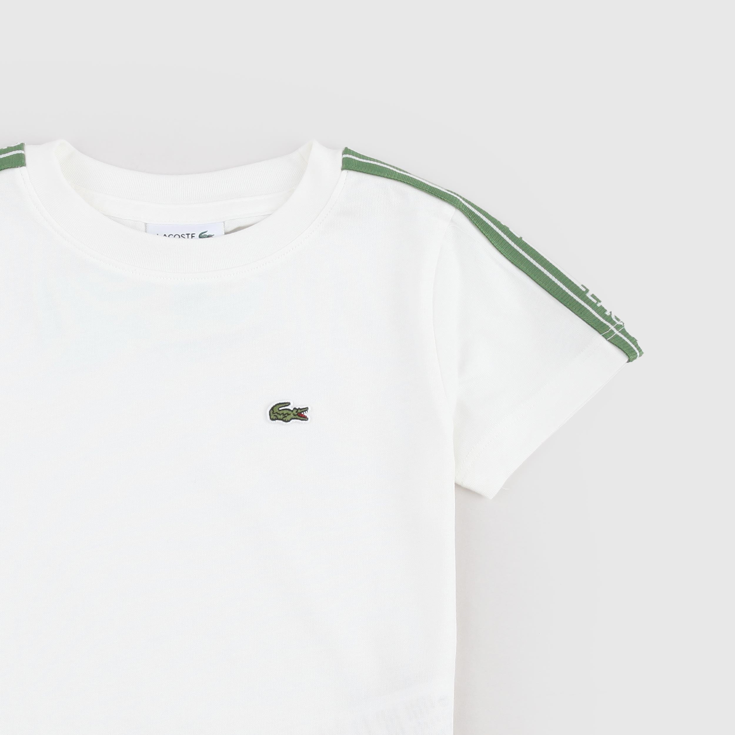 T-shirt Bianca con Targhetta Iconica Firmata LACOSTE