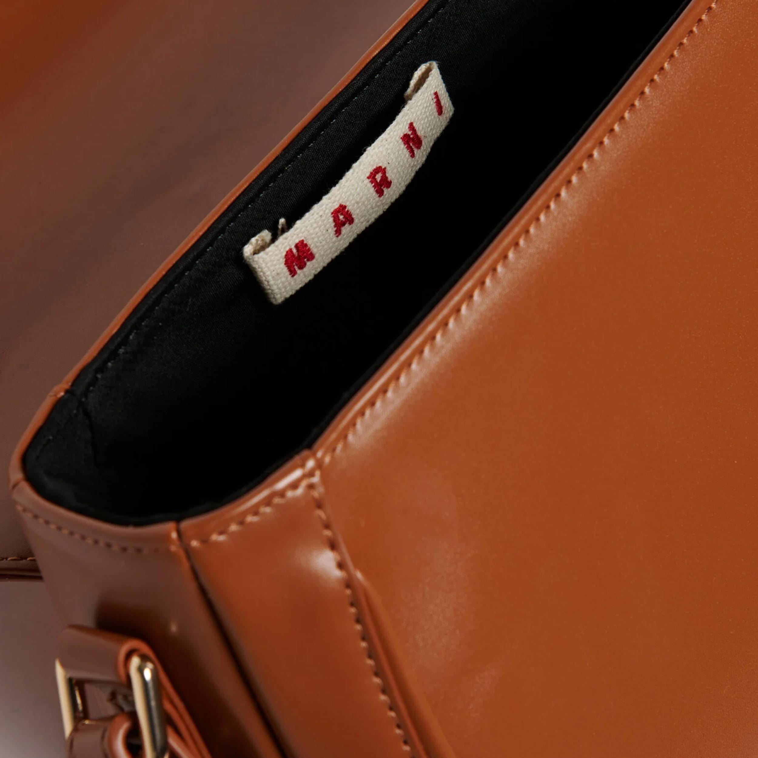 Borsa Smile Bag in Tessuto Spalmato Marrone Firmata MARNI