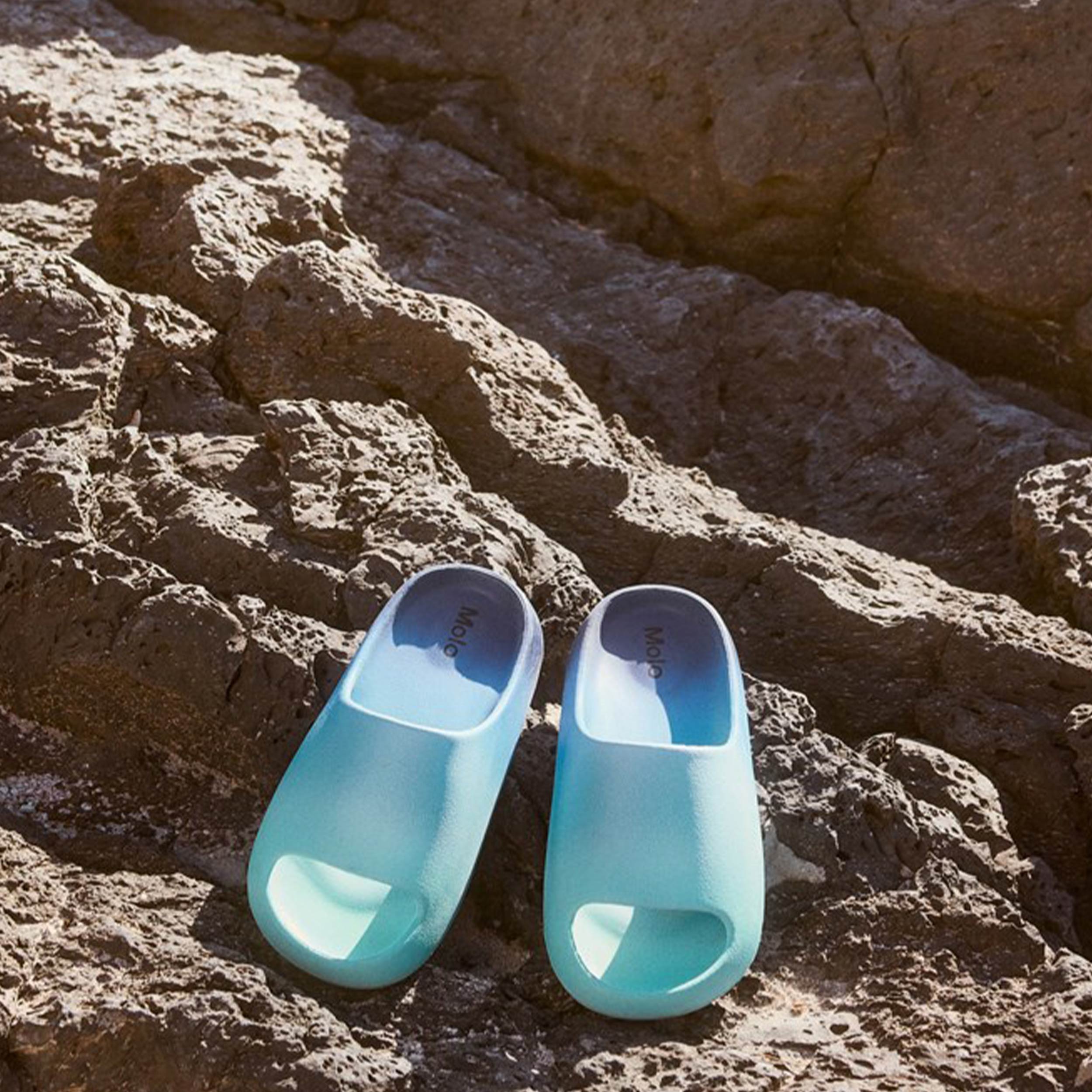MOLO's Zion Color Ocean Fade Sandals