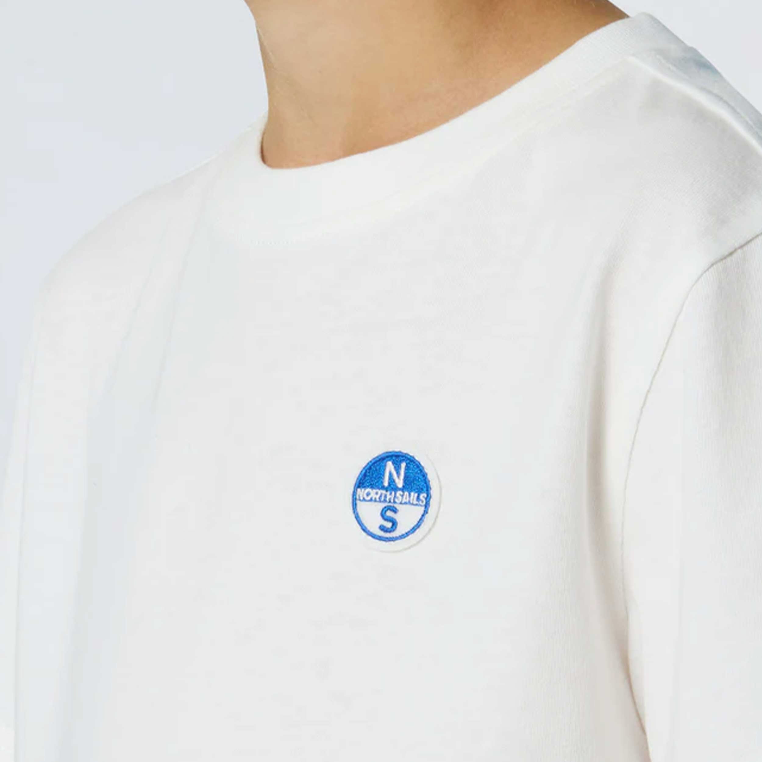 White T-shirt with logo patch signed NORTH SAILS