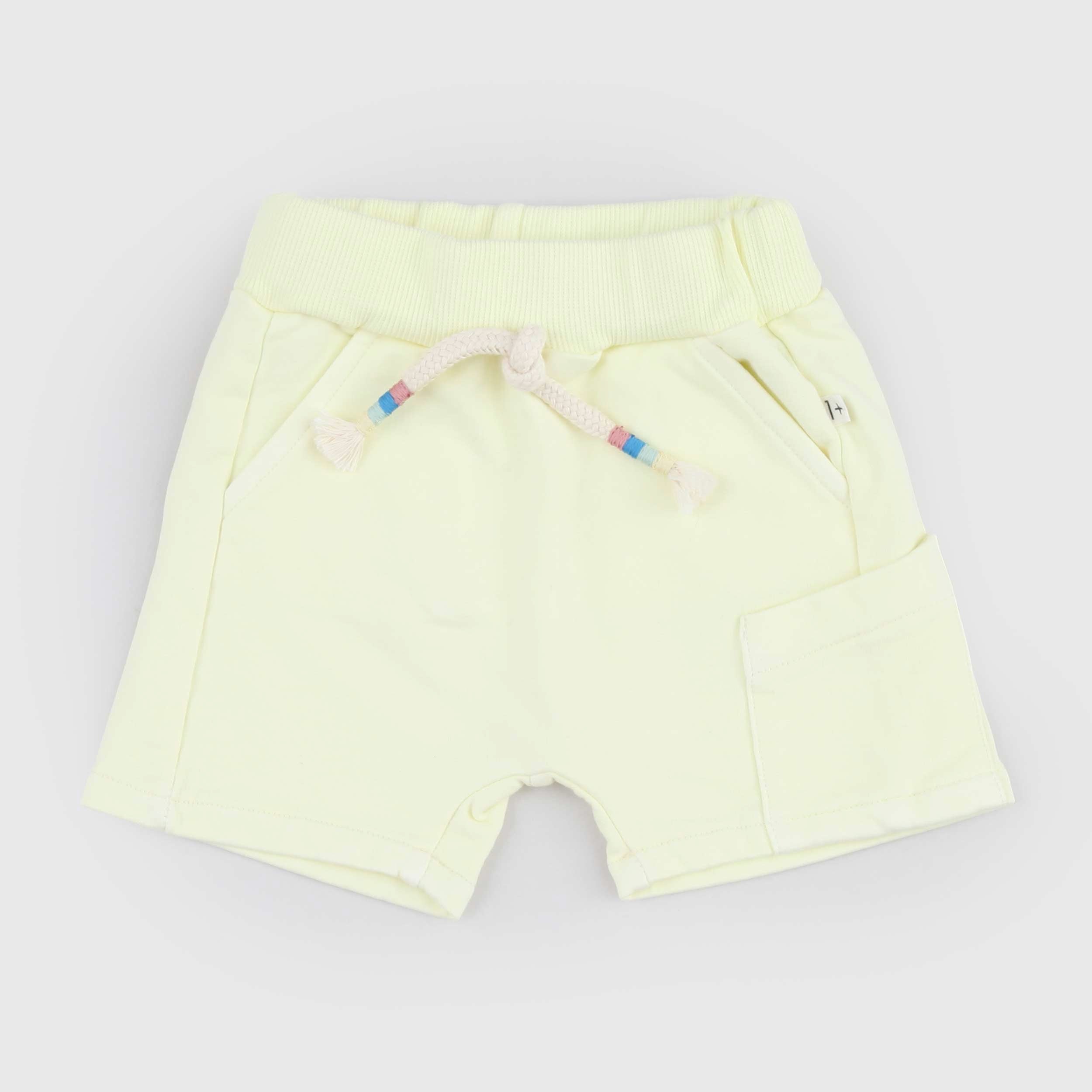 Shorts Color Giallo Firmati ONE MORE IN THE FAMILY