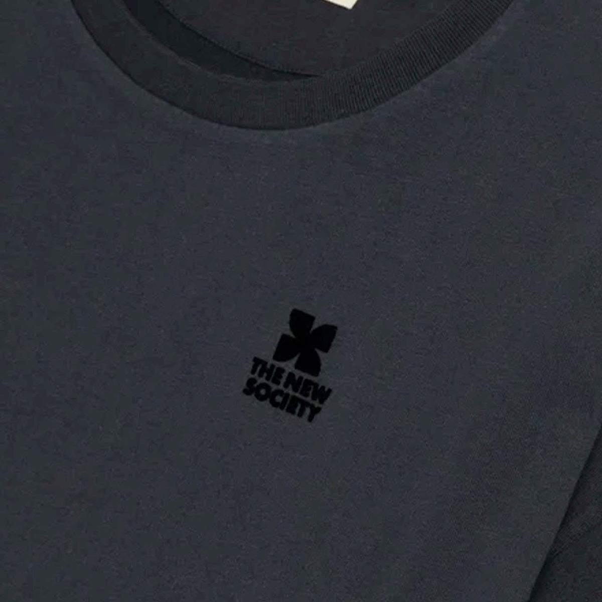 T-Shirt Nera con Stemma per Ragazza by THE NEW SOCIETY